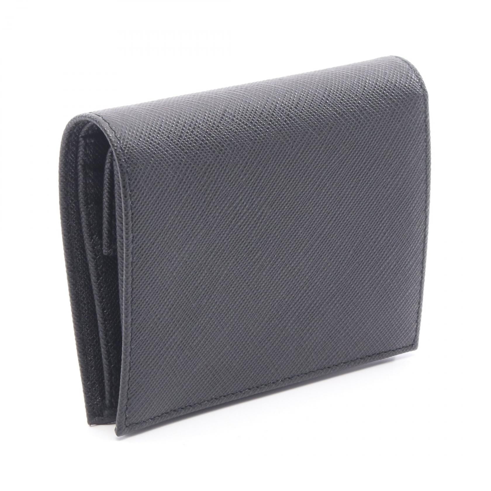 プラダ SAFFIANO METAL レザーウォレット