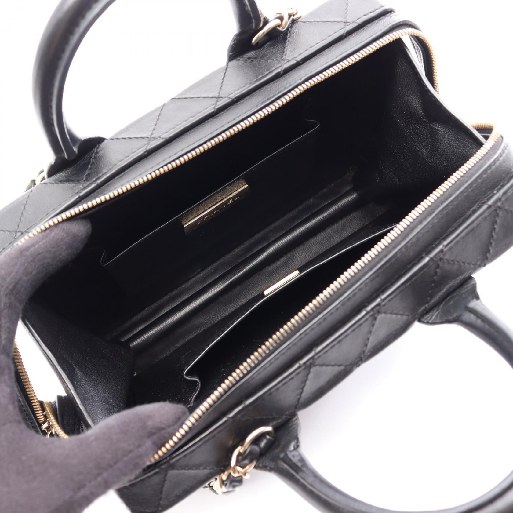 シャネル バニティケース マトラッセ 2way レザーショルダーバッグ