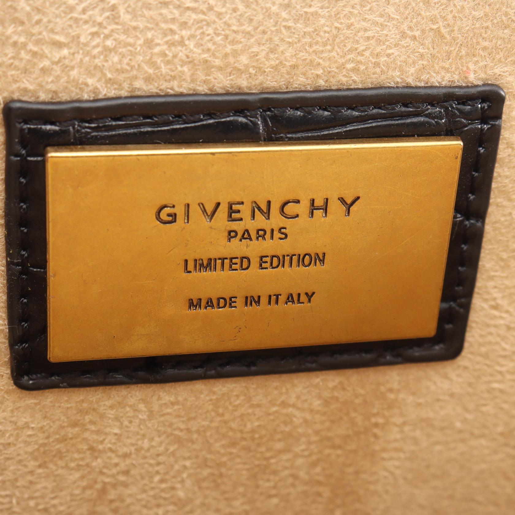 ジバンシィ GV3 レザー 2wayショルダーバッグ