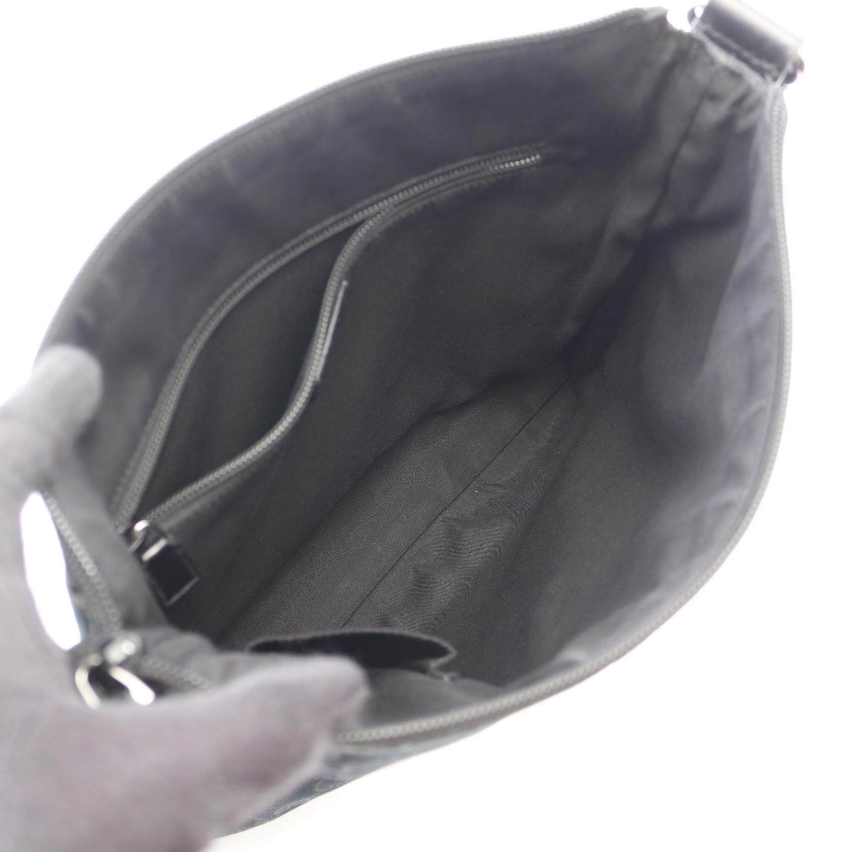 グッチ GGキャンバス レザーショルダーバッグ