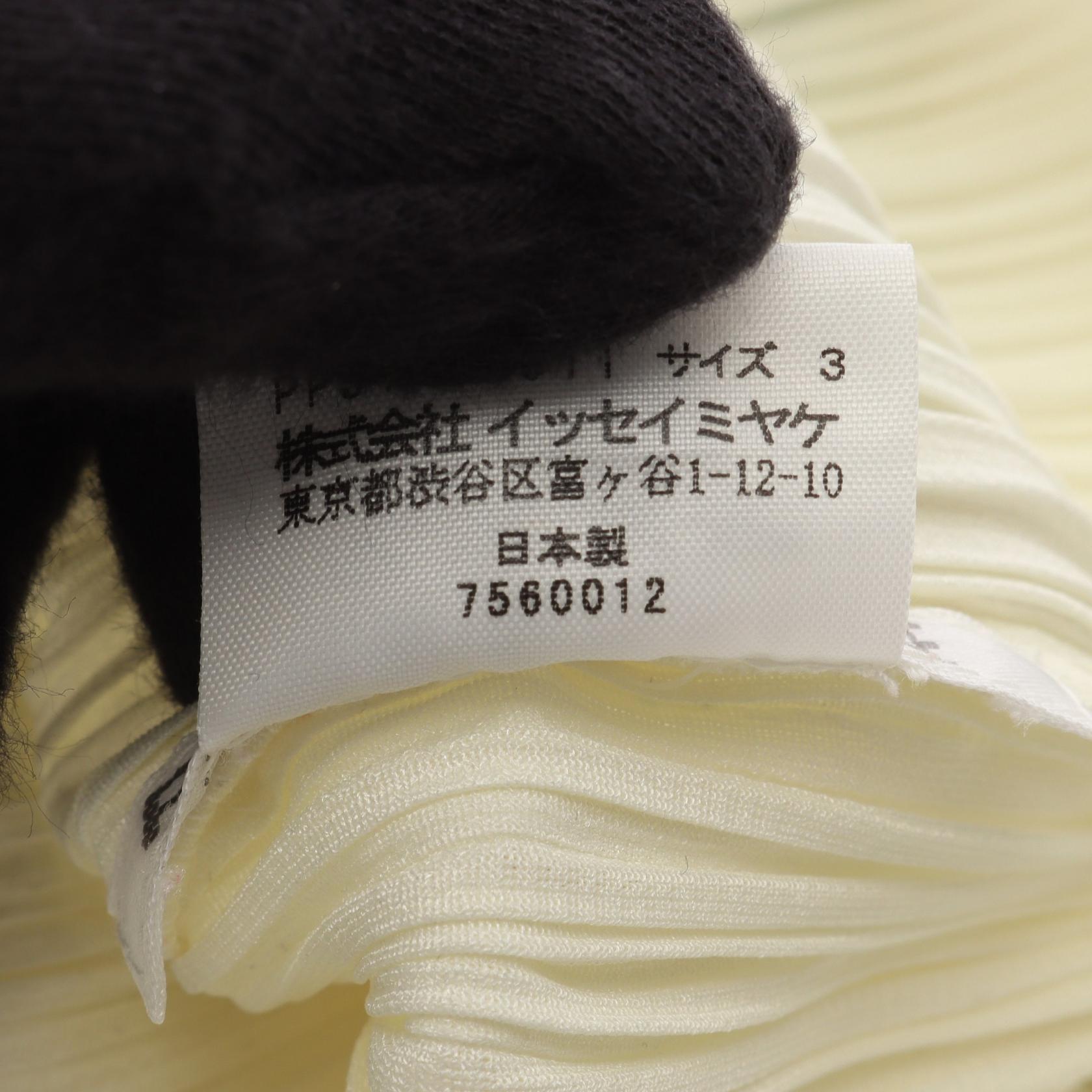 プリーツプリーズ ポリエステルトップス