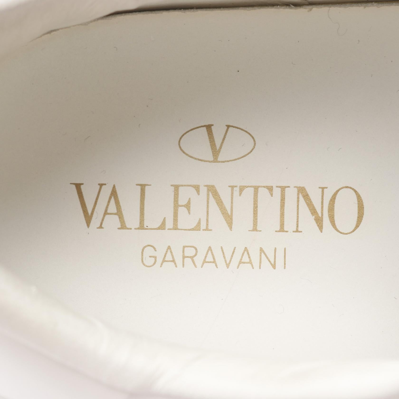 ヴァレンティノ ガラヴァーニ ロックスタッズ アンタイトルド レザー スニーカー