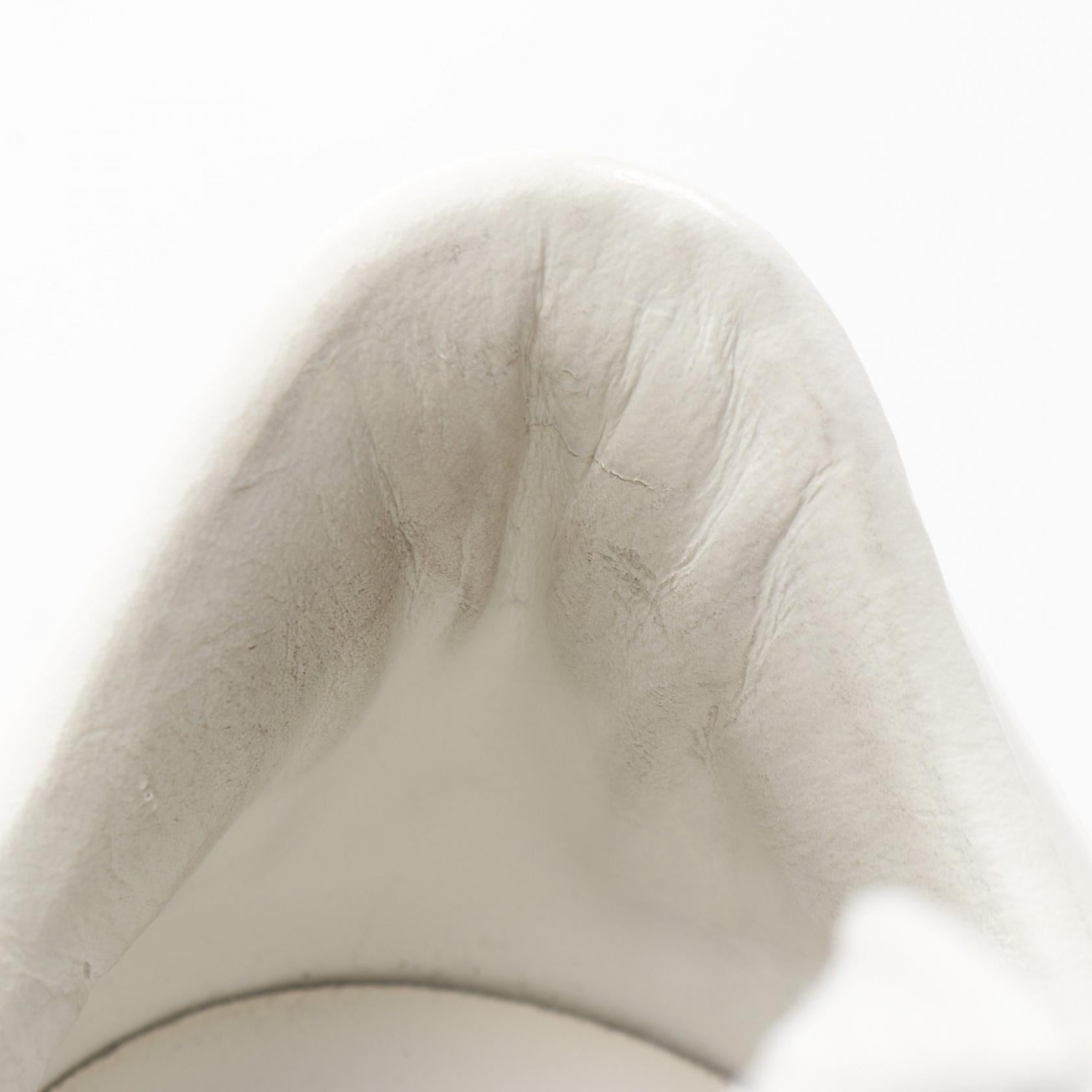 ヴァレンティノ ガラヴァーニ ロックスタッズ アンタイトルド レザー スニーカー