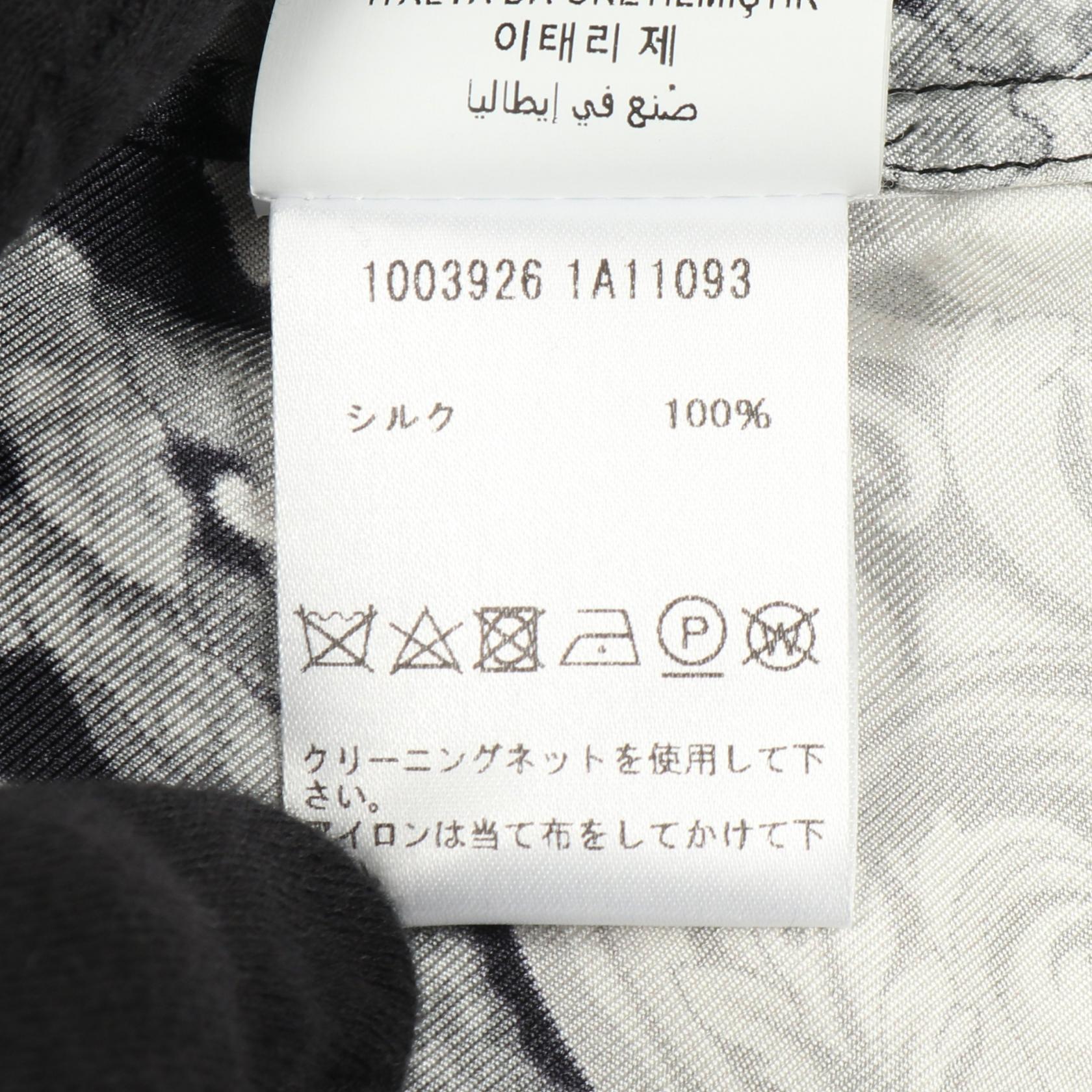 ヴェルサーチェ バッコロシー シルクトップス