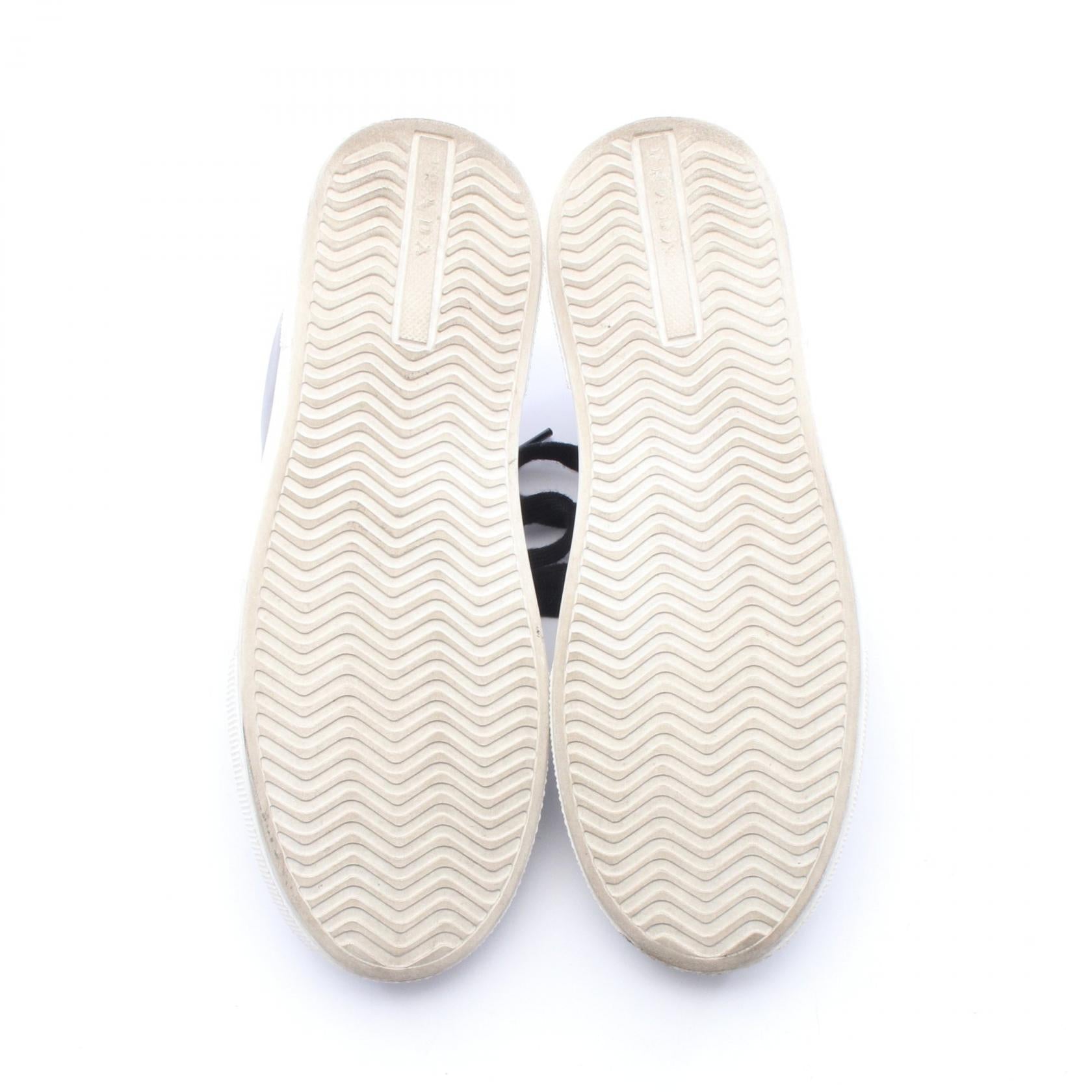 プラダ レザースニーカー