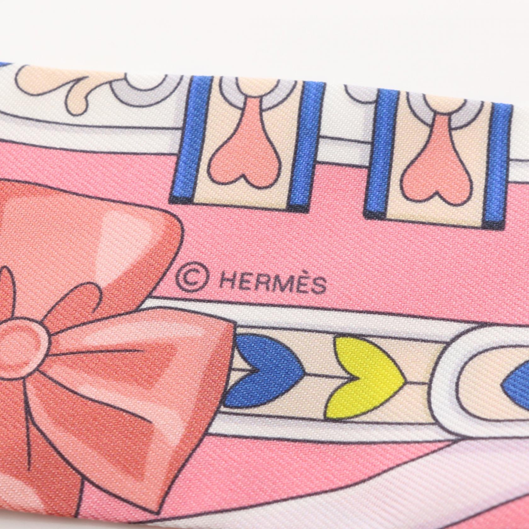 エルメス HARNAIS DE COEUR シルクツイリースカーフ