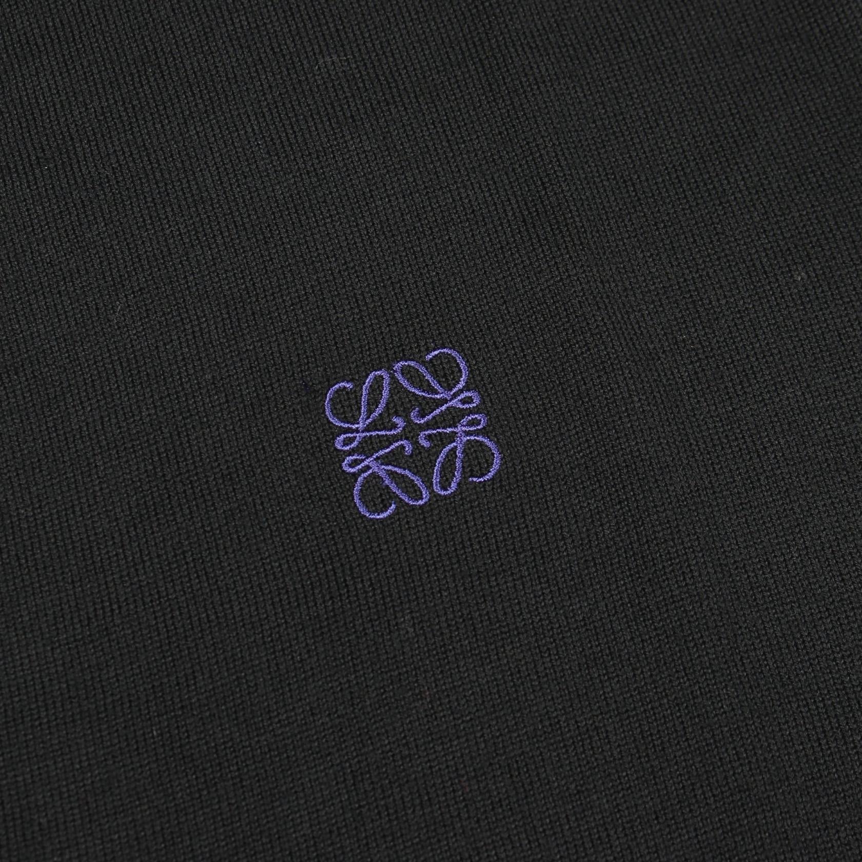 ロエベ アナグラム刺繍 ウールカーディガン
