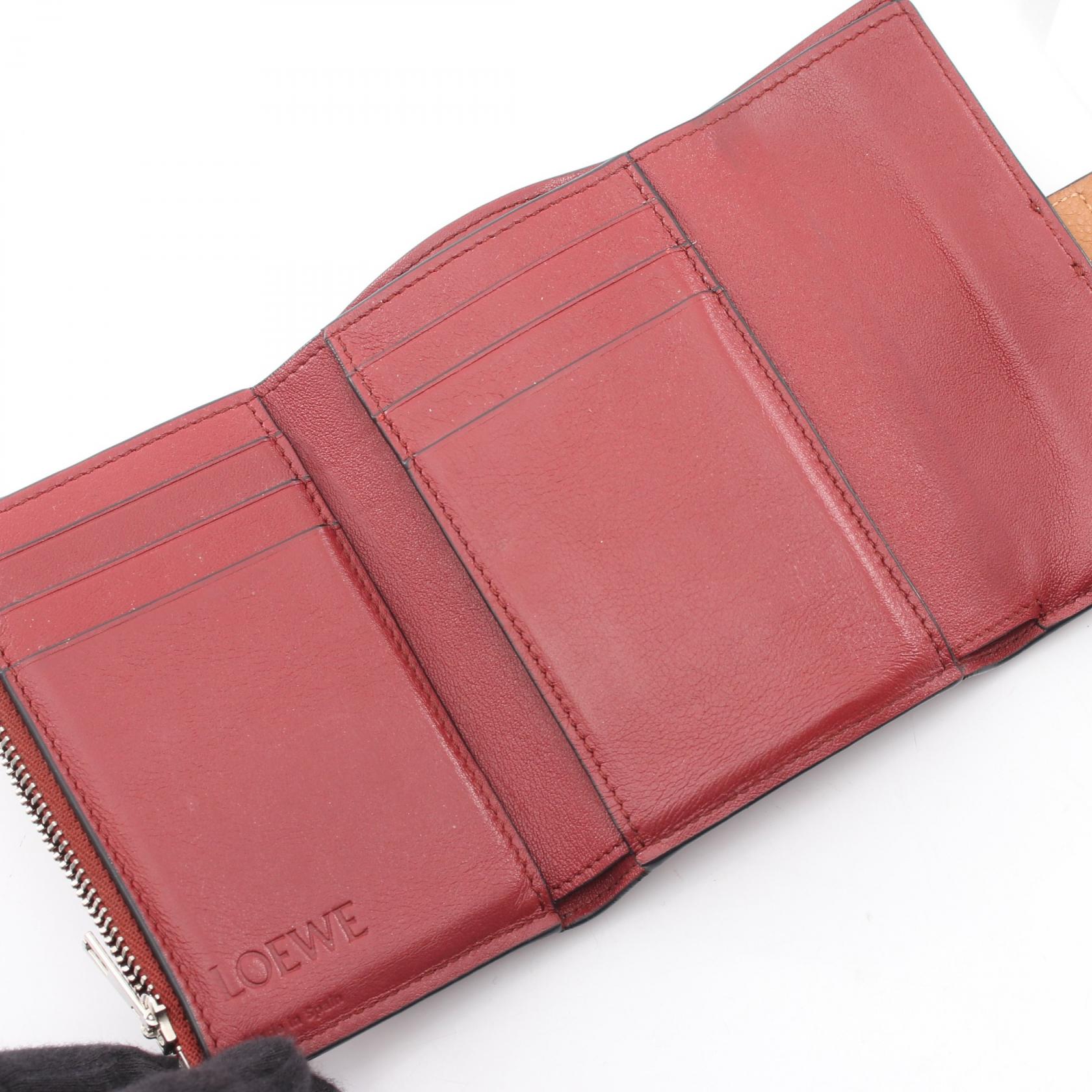 ロエベ バーティカルウォレットスモール レザー三つ折り財布