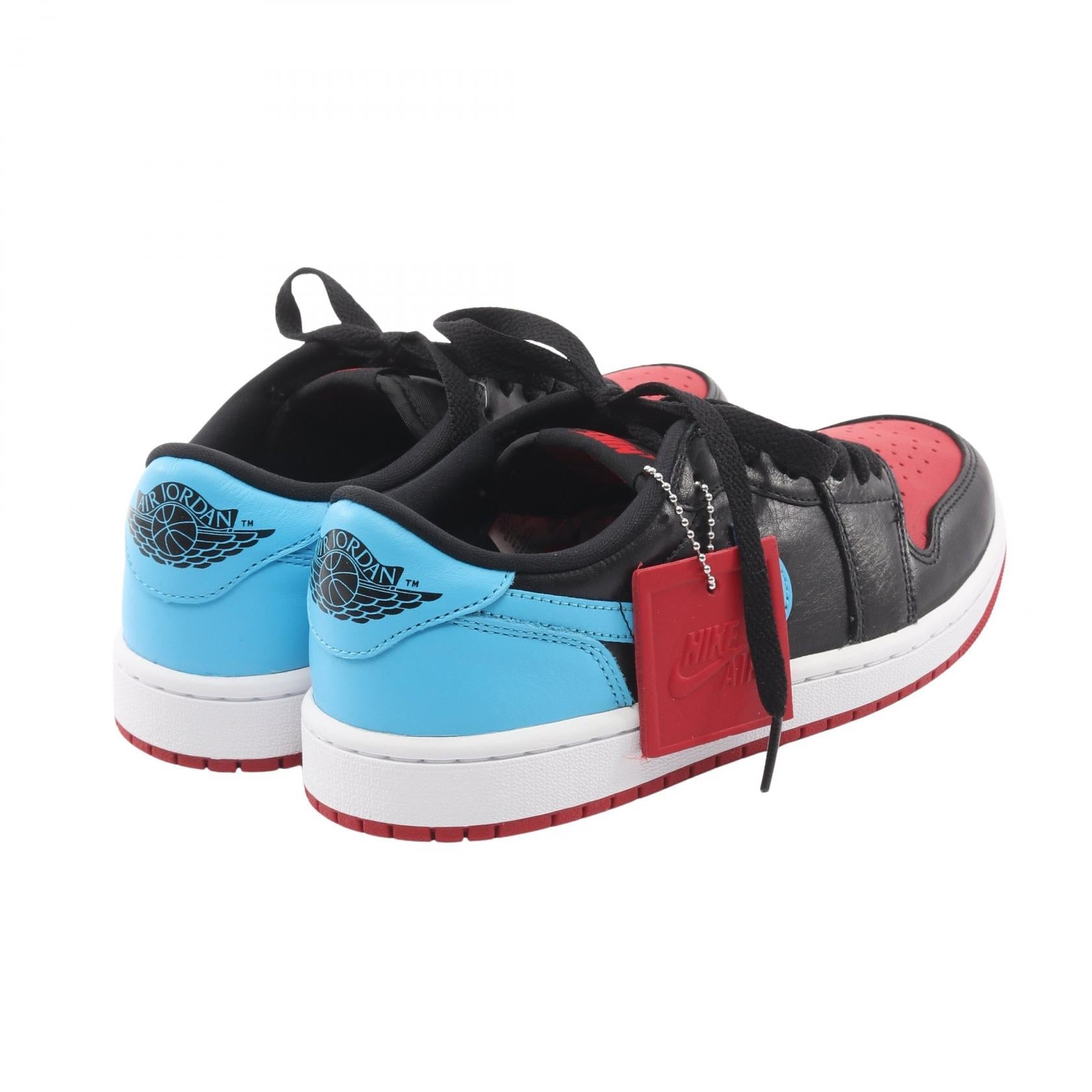 ナイキ WMNS AIR JORDAN 1 RETRO LOW レザースニーカー