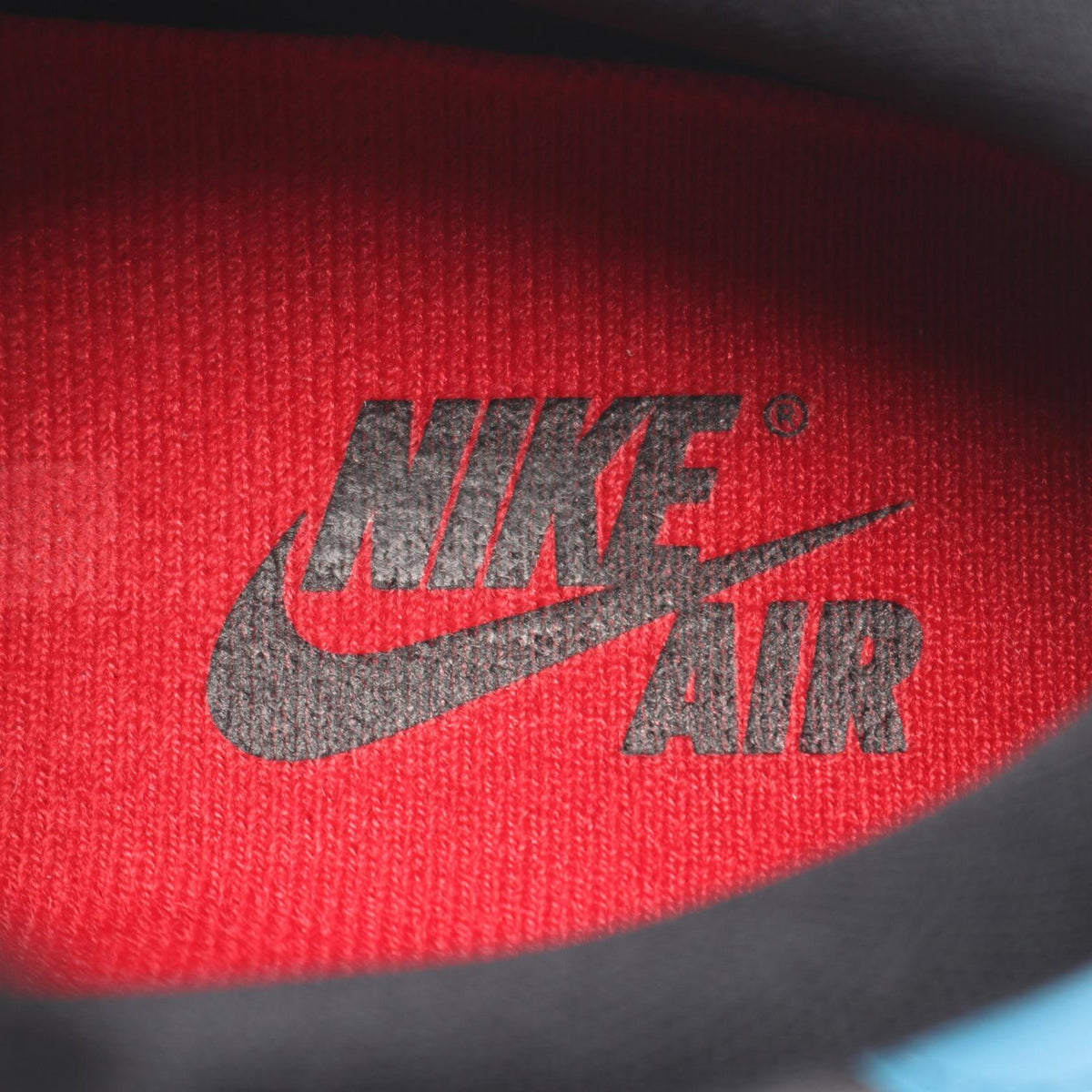 ナイキ WMNS AIR JORDAN 1 RETRO LOW レザースニーカー