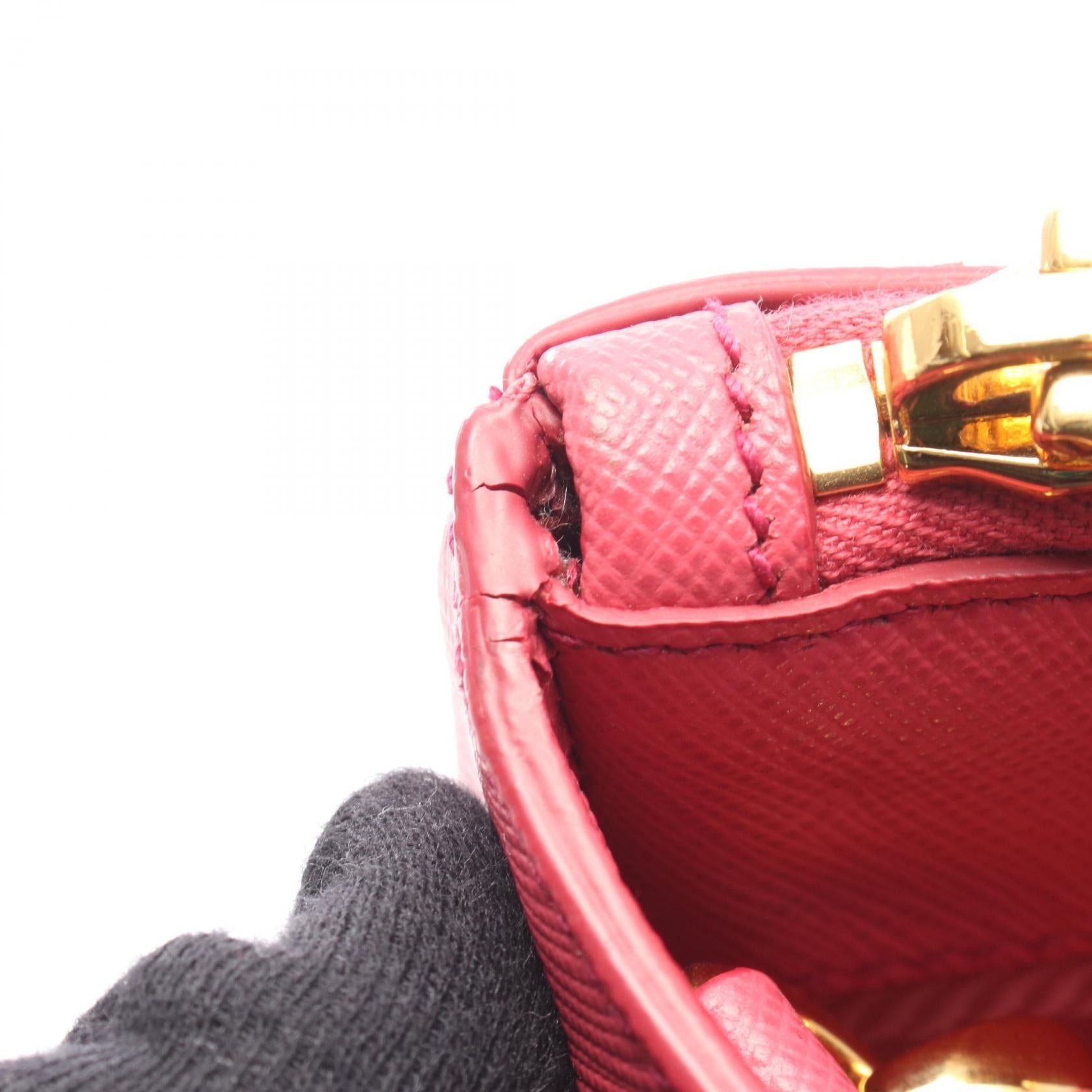 プラダ SAFFIANO LUX ガレリア ハンドバッグ