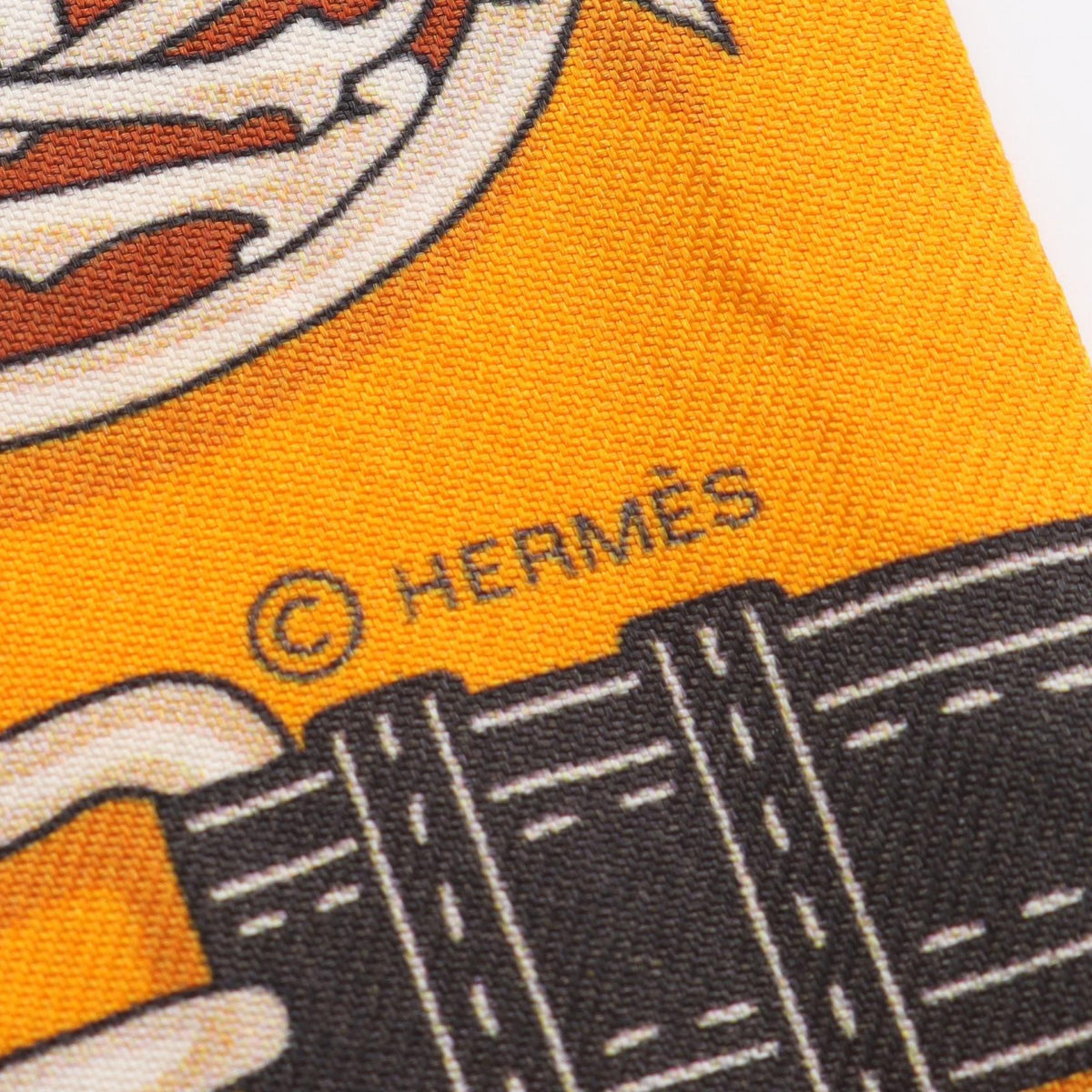 エルメス HARNAIS DES PRESIDENTS シルクスカーフ