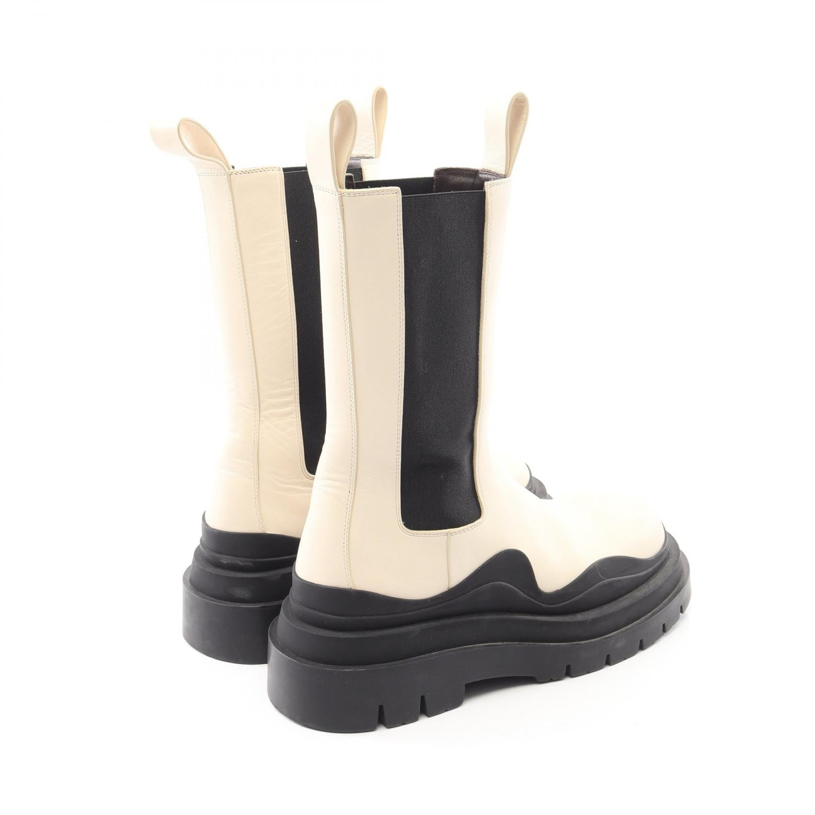 ボッテガヴェネタ TIRE BOOTS レザーブーツ