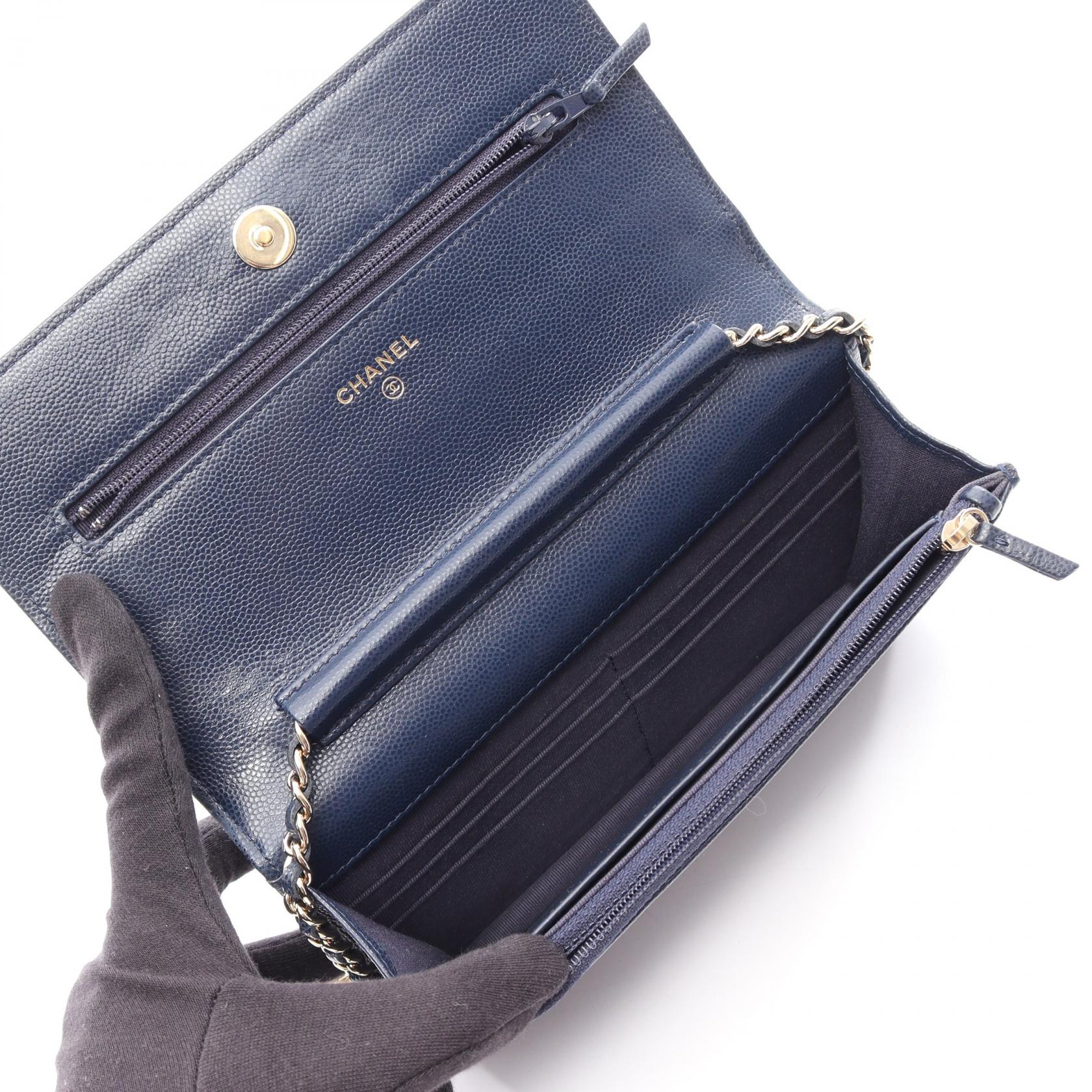 シャネル CHANEL19 カーフ ショルダーバッグ