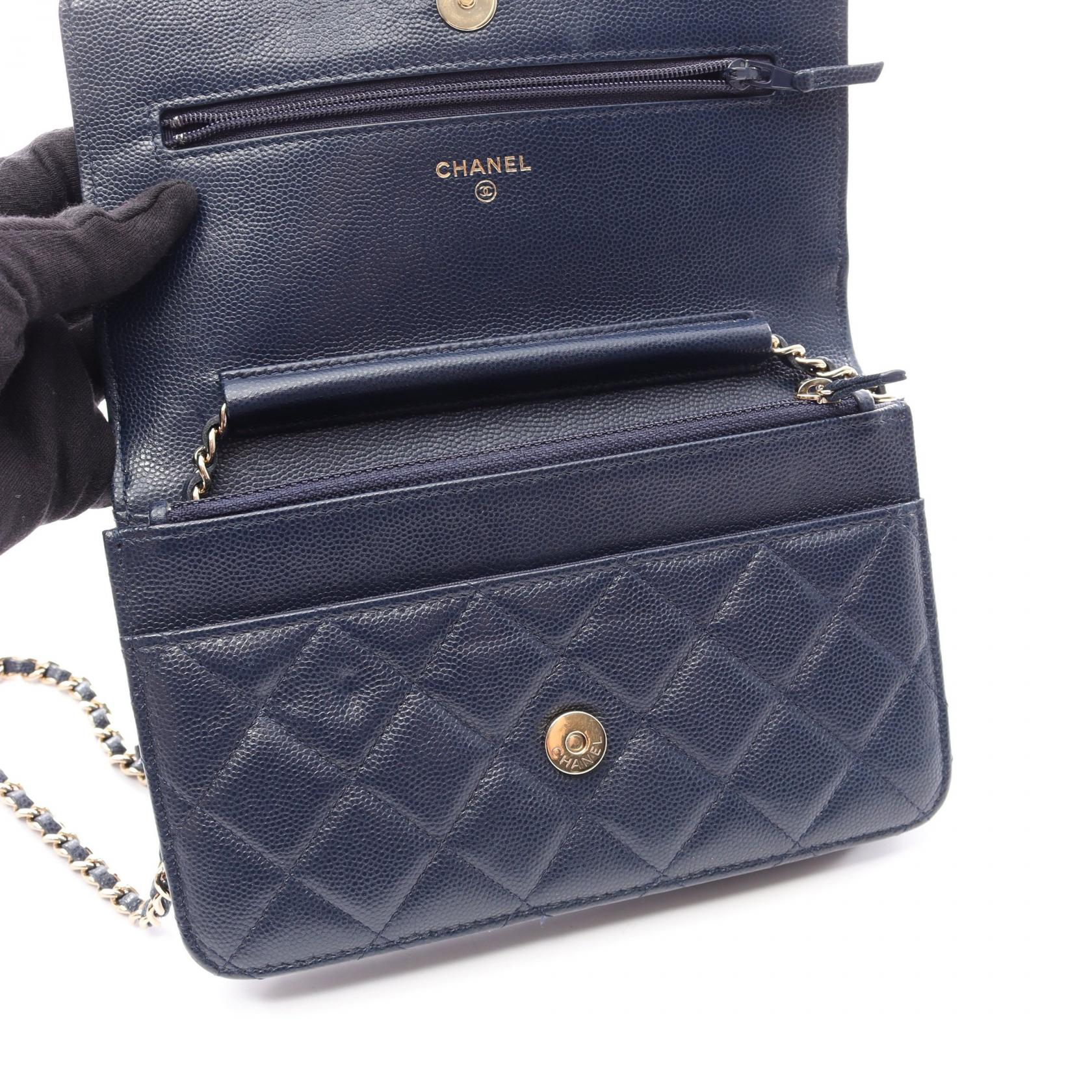 シャネル CHANEL19 カーフ ショルダーバッグ