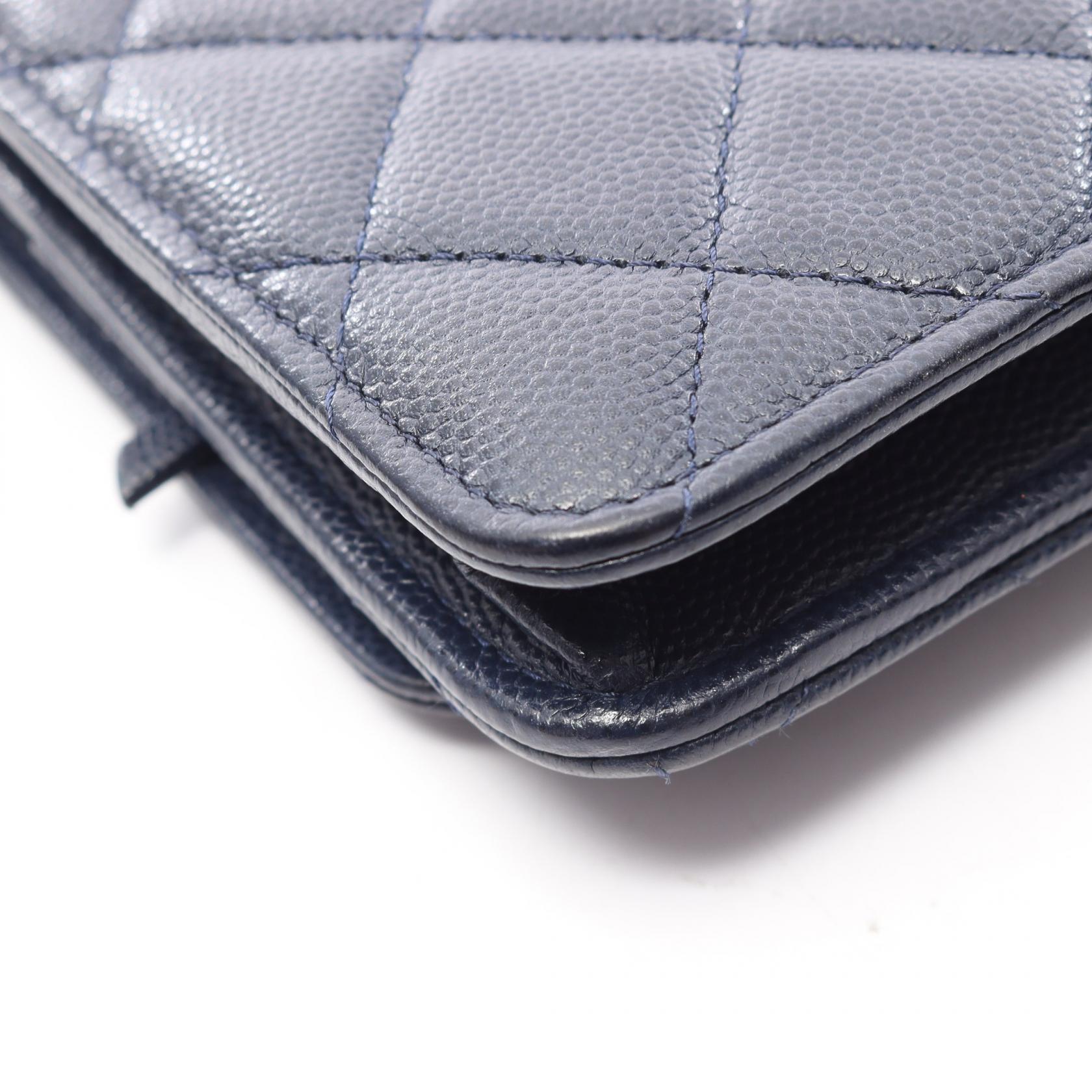 シャネル CHANEL19 カーフ ショルダーバッグ