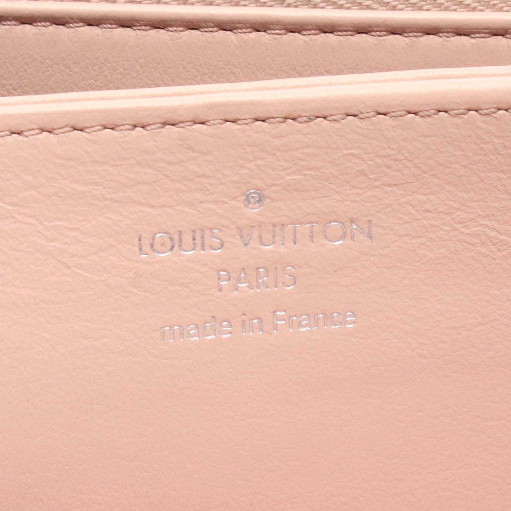 ルイヴィトン ジッピーウォレット マヒナ レザー長財布