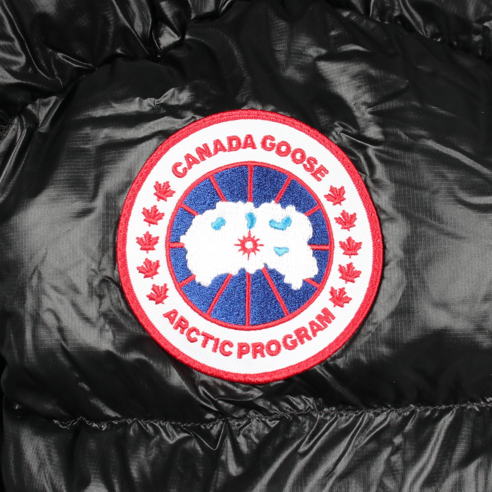 カナダグース Crofton Puffer ナイロンダウンジャケット