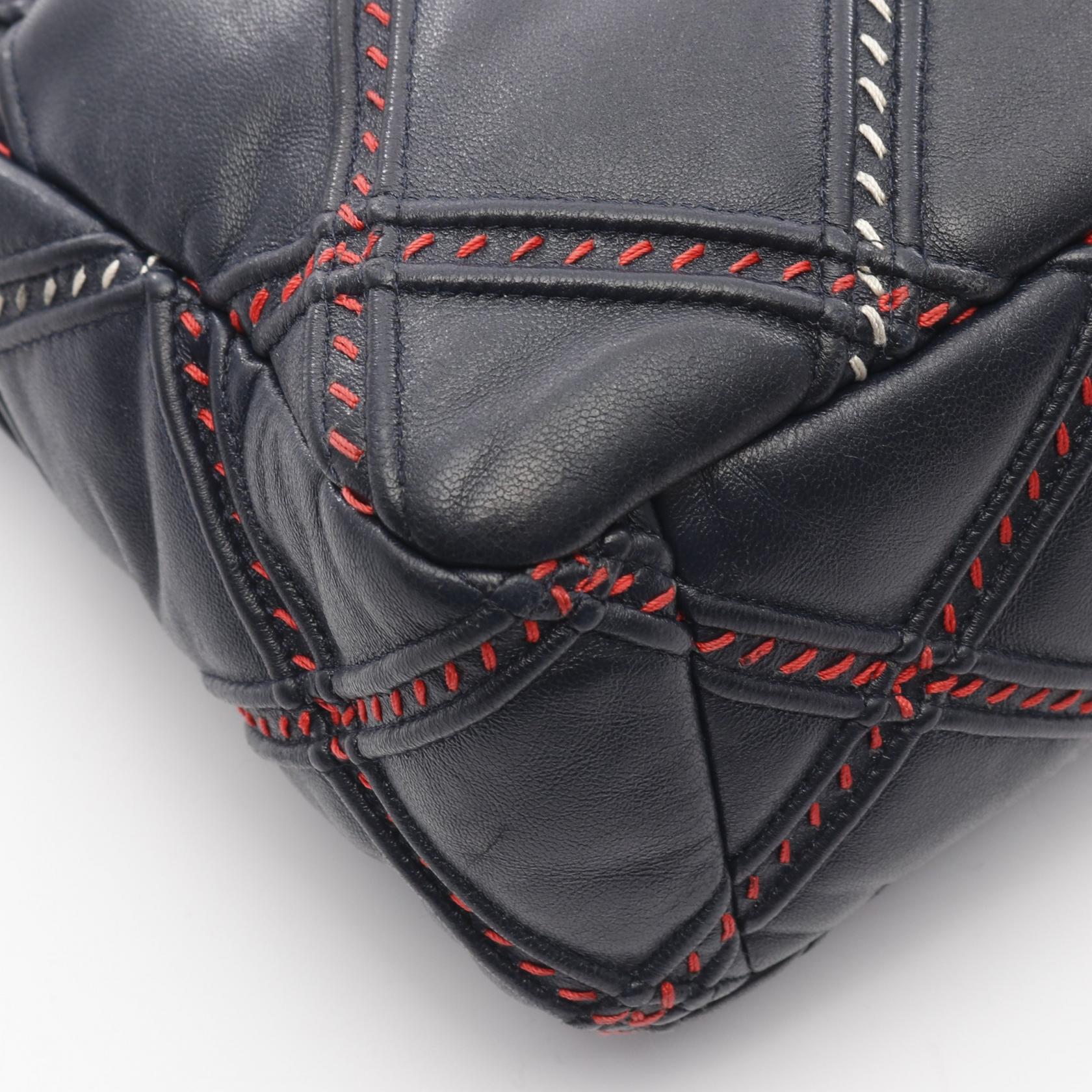 シャネル 19 マトラッセ ラムスキン ショルダーバッグ