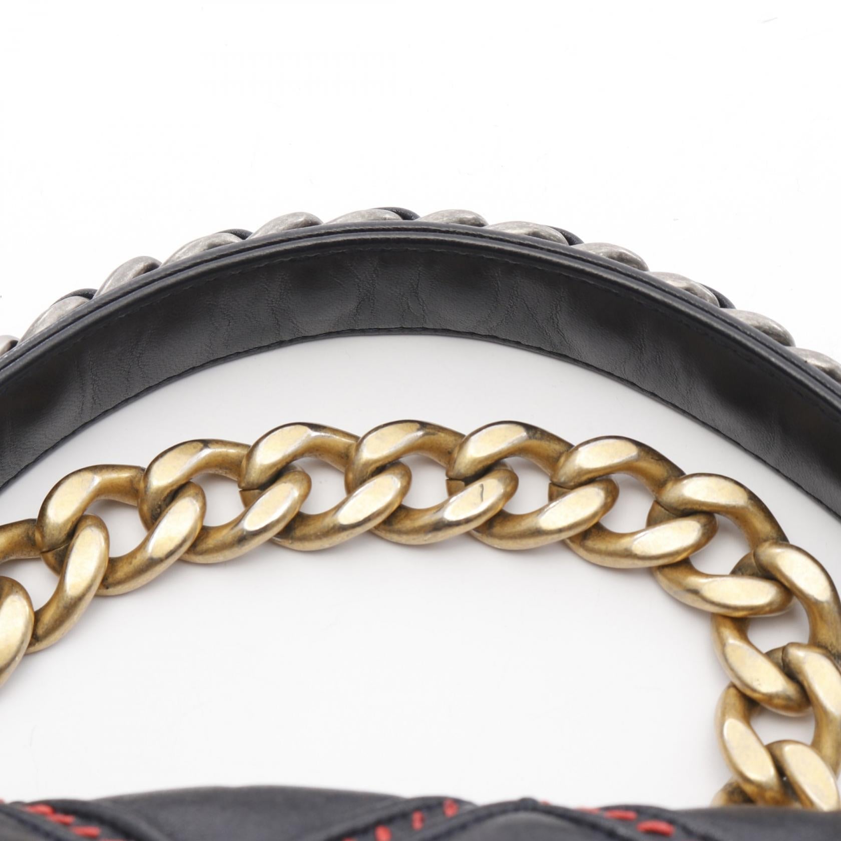 シャネル 19 マトラッセ ラムスキン ショルダーバッグ