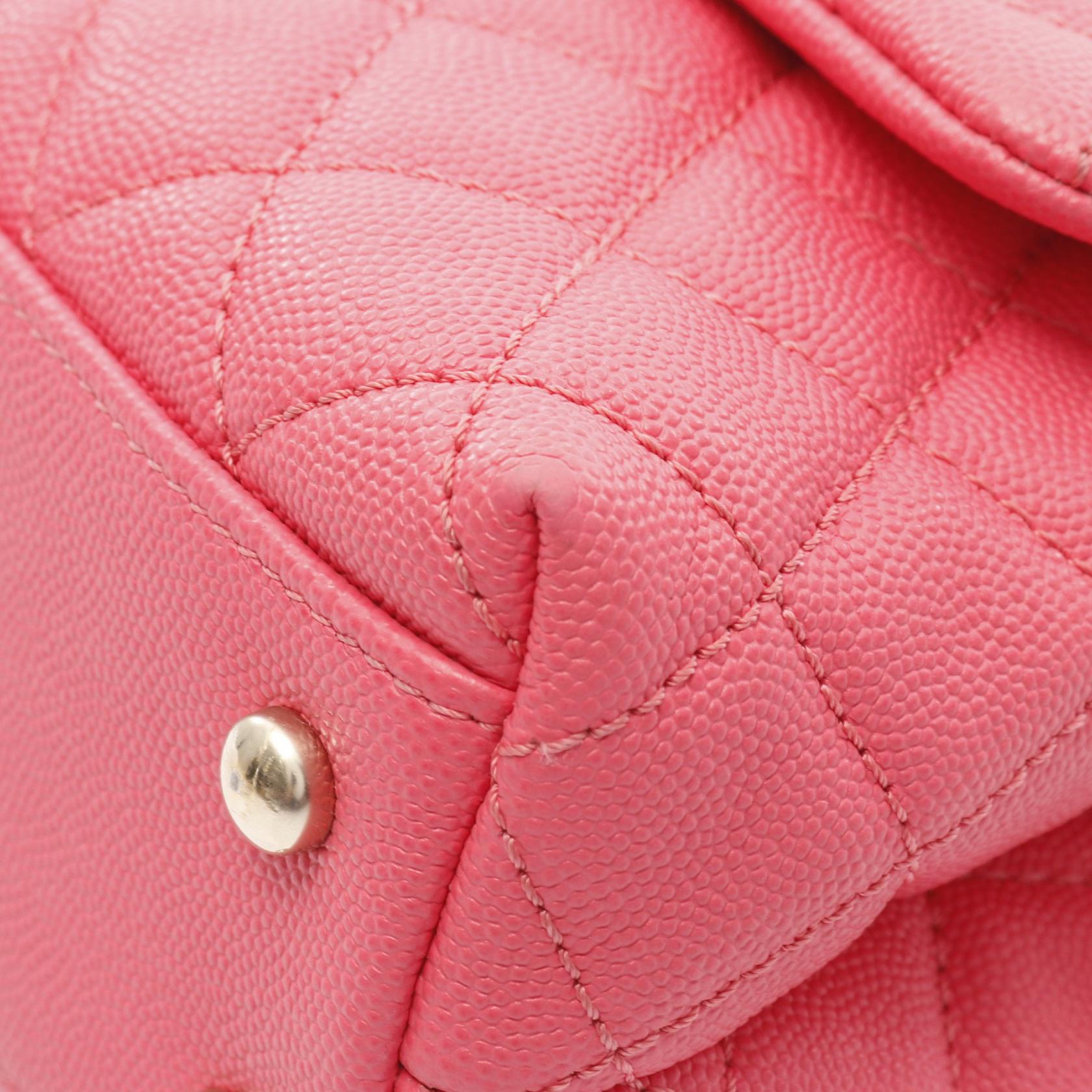 シャネル ココ ハンドル フラップ バッグ