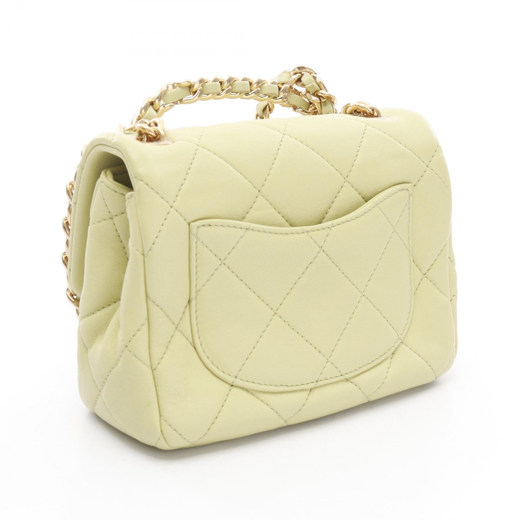 シャネル ミニ マトラッセ ラムスキン ショルダーバッグ