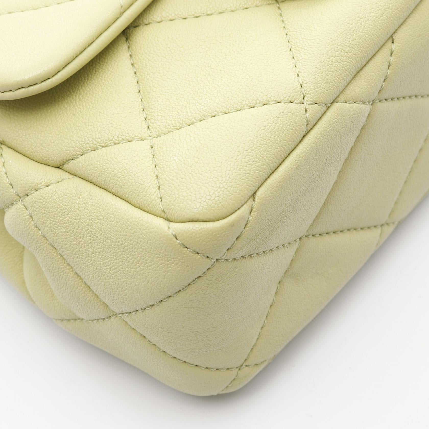 シャネル ミニ マトラッセ ラムスキン ショルダーバッグ