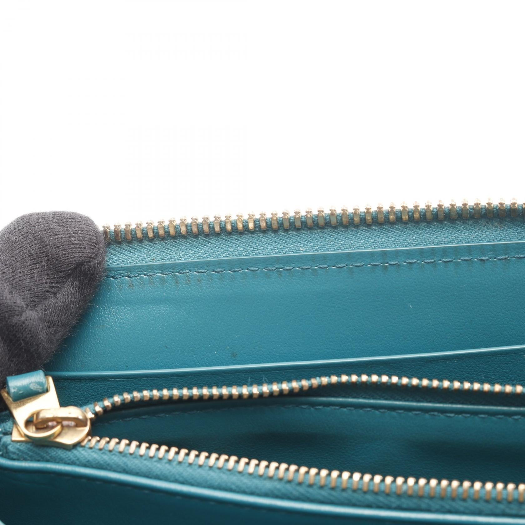 ボッテガ・ヴェネタイントレチャートレザー長財布