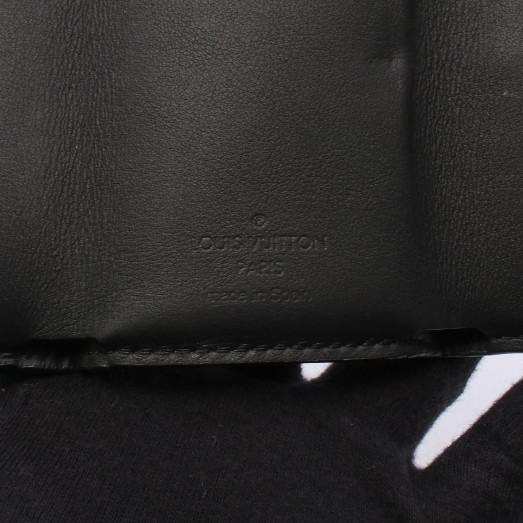 ルイヴィトン ディスカバリーコンパクトウォレット モノグラム・シャドウ レザー 三つ折り財布