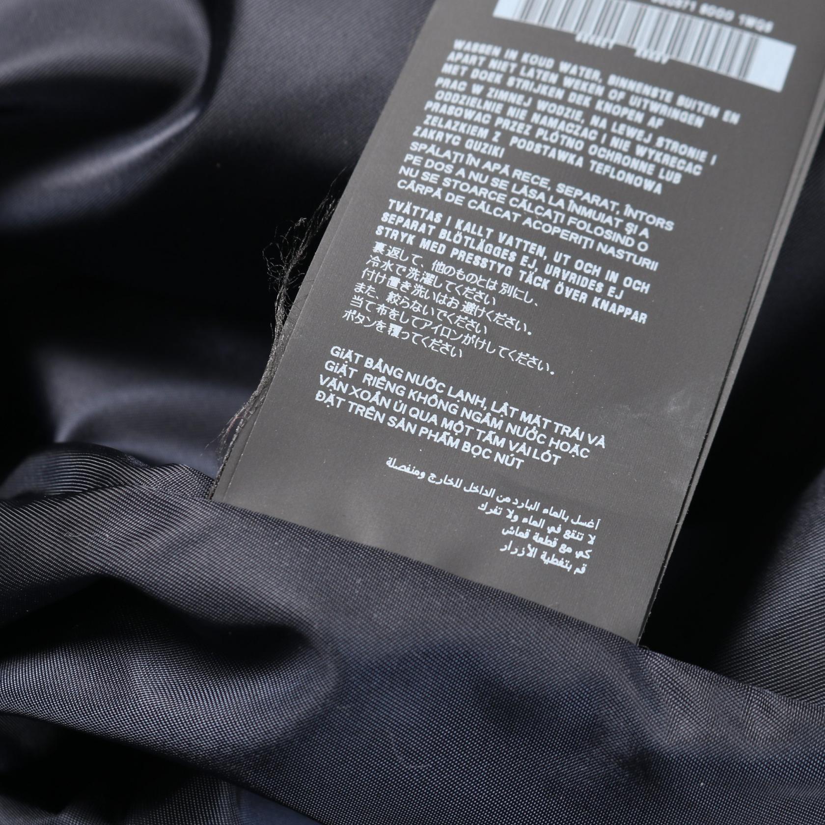 プラダ Re-Nylon トレンチコート