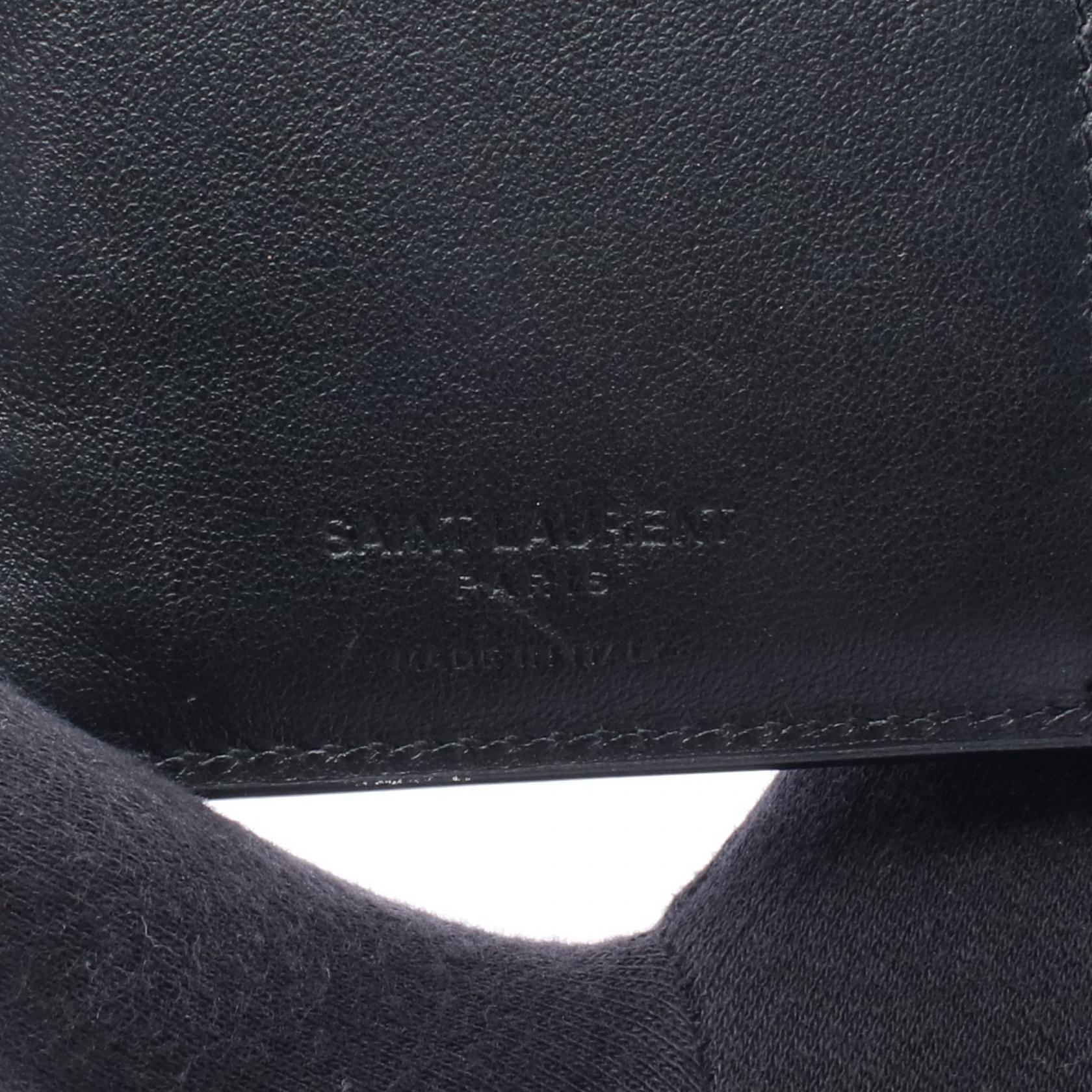 サンローランパリ スタッズ レザー二つ折り財布