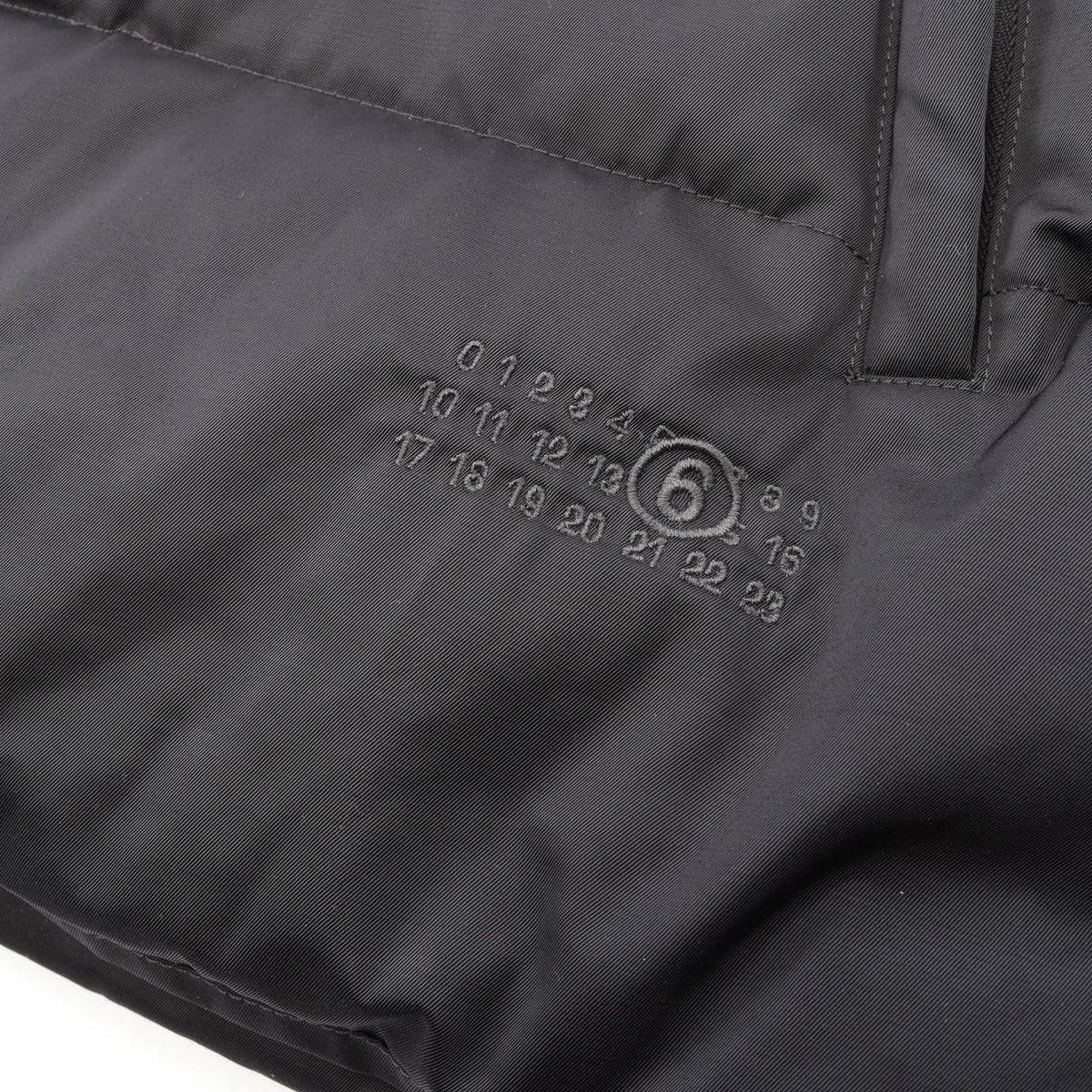 エムエムシックス Baffle Quilt Gilet ダウンベスト