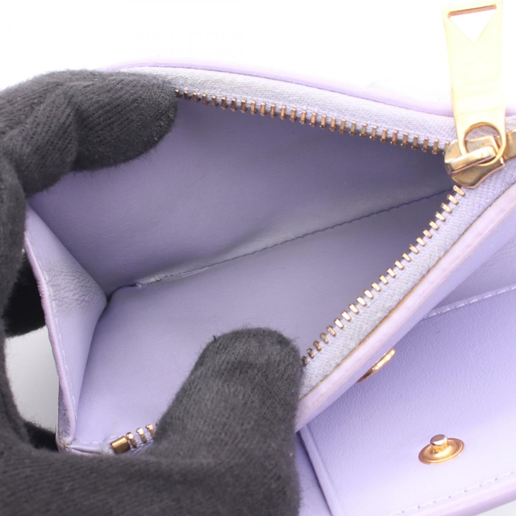 ボッテガヴェネタ カセット レザー二つ折り財布