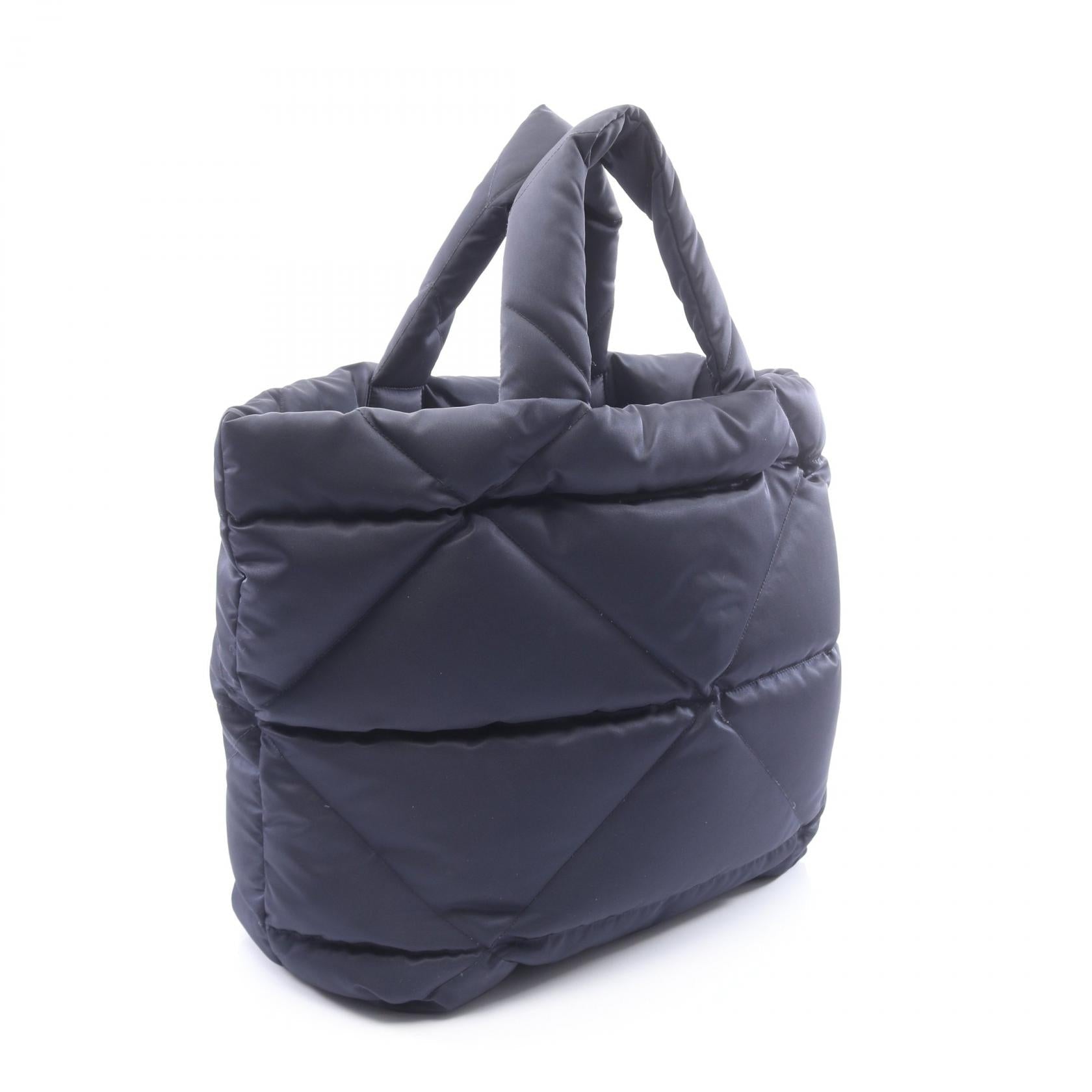 プラダ Re-Nylon トートバッグ