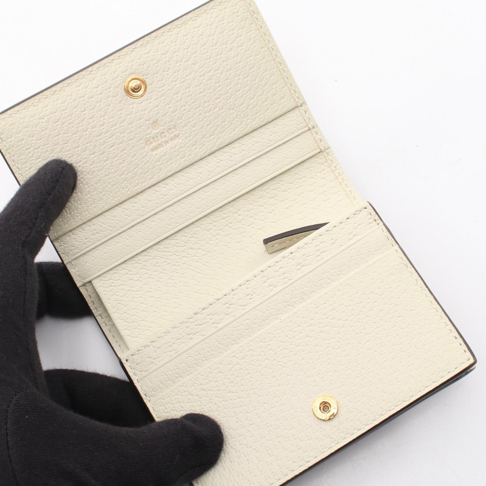 グッチ GGスプリーム PVC 二つ折り財布