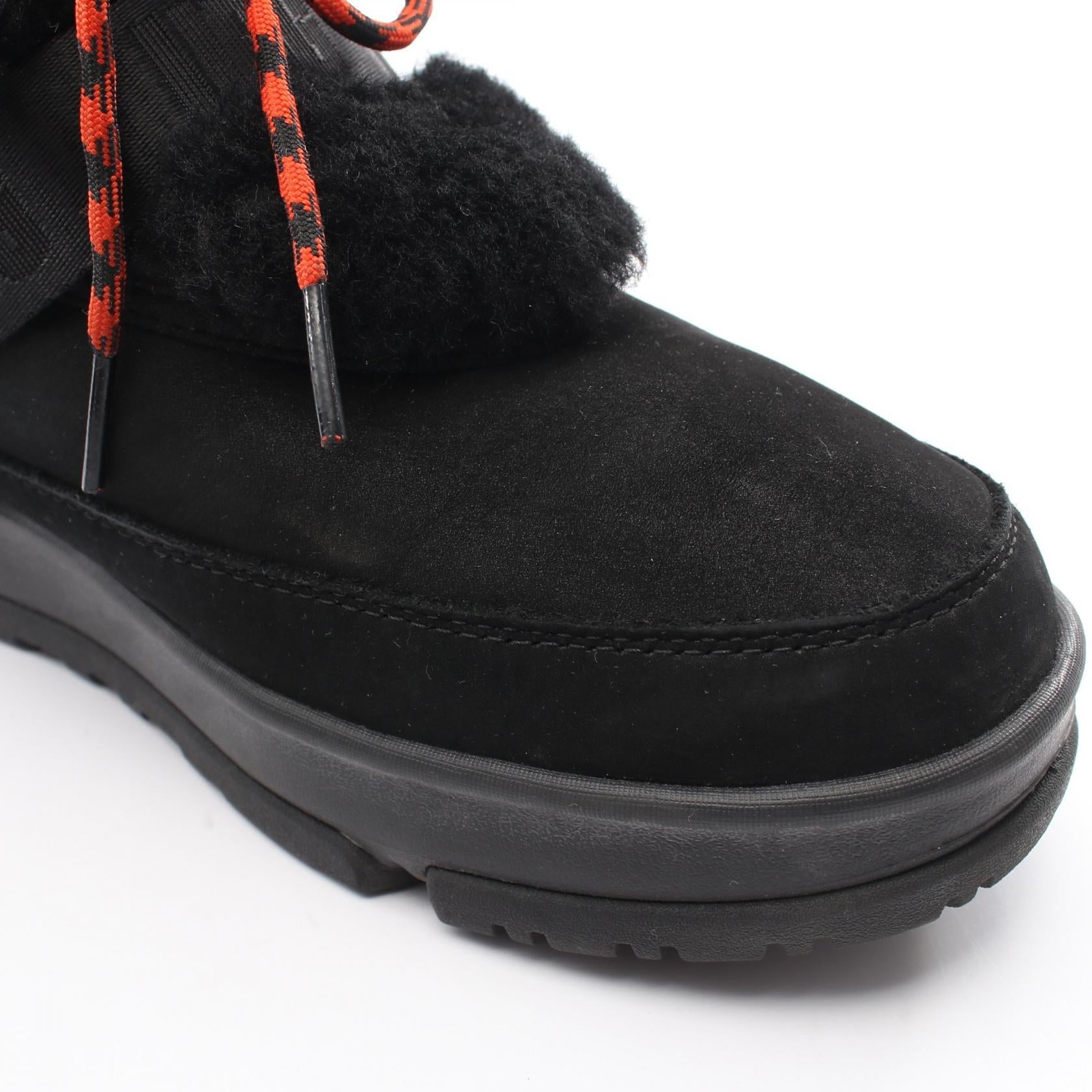 アグ Classic Weather Hiker Boot ムートンブーツ