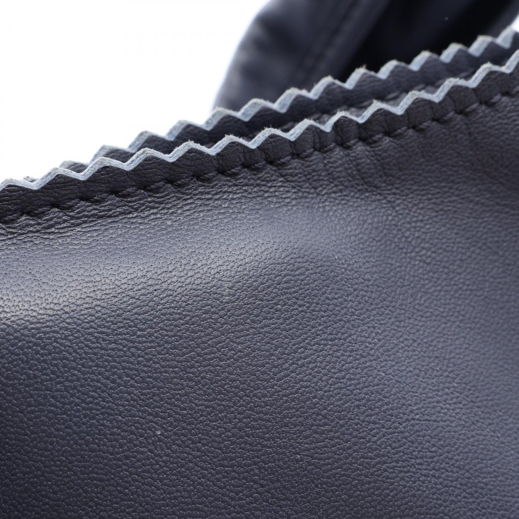 ロエベ Viento レザーショルダーバッグ