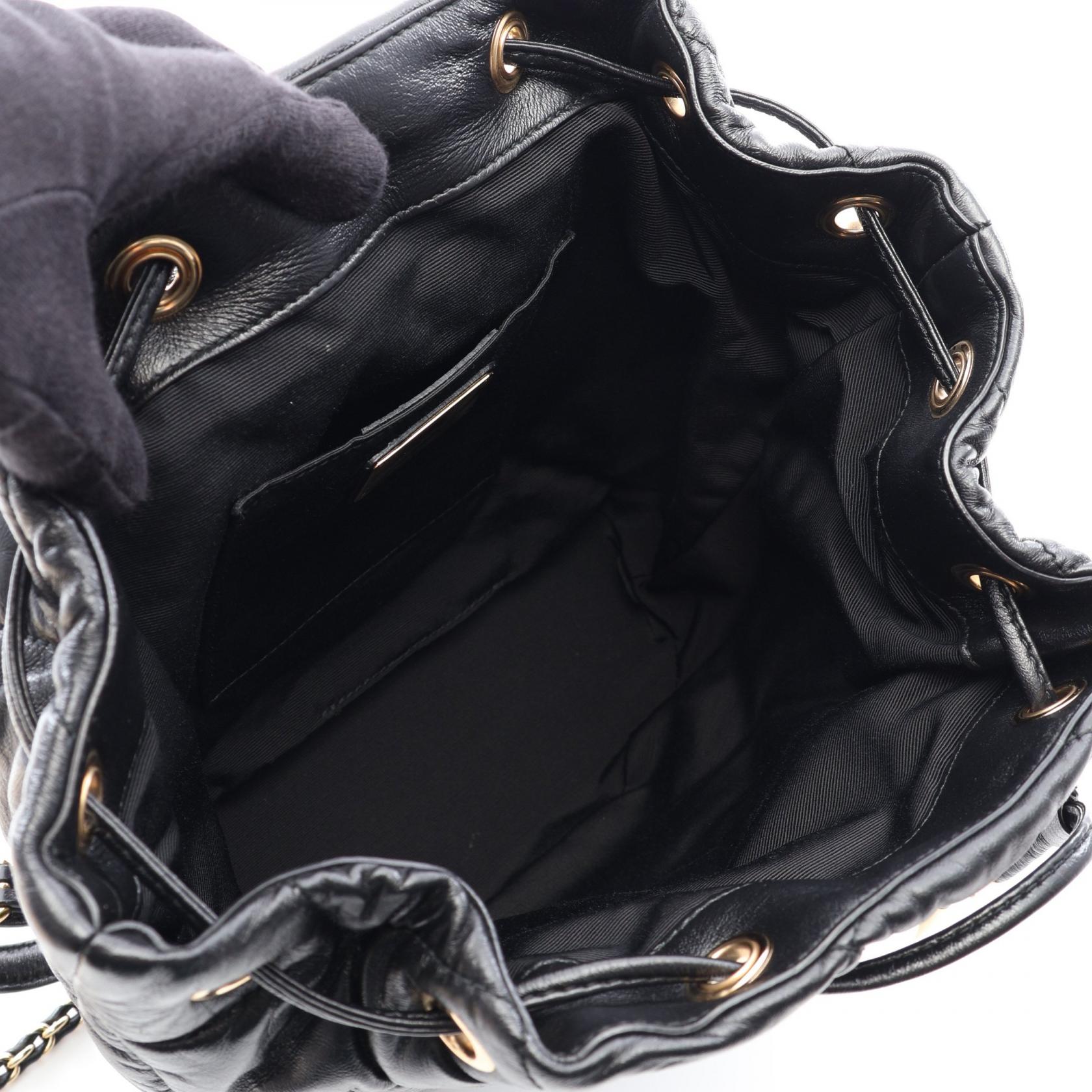 サルヴァトーレ フェラガモ ヴァラリボン レザーリュックサック