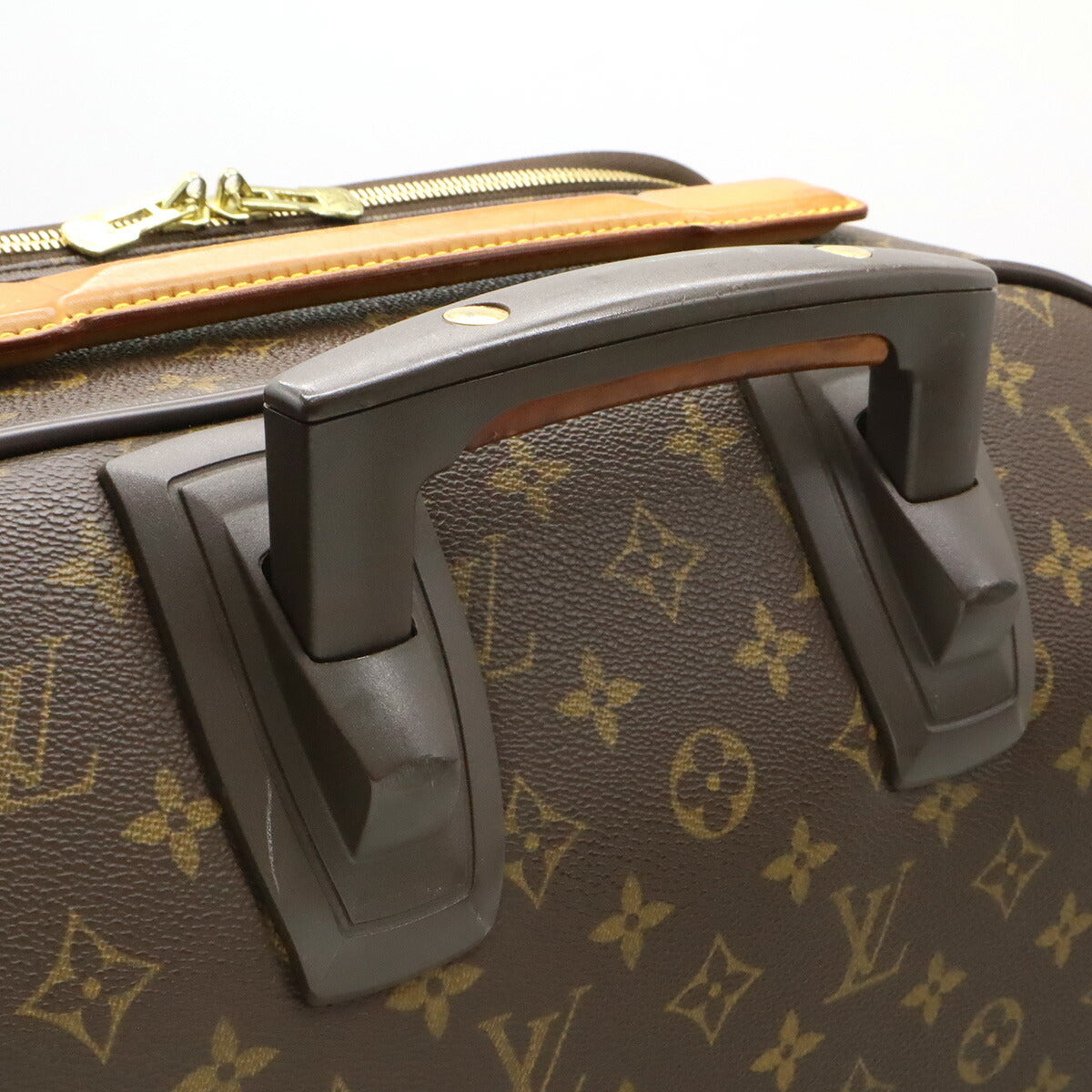 ルイヴィトン Pegase Monogram Suitcase