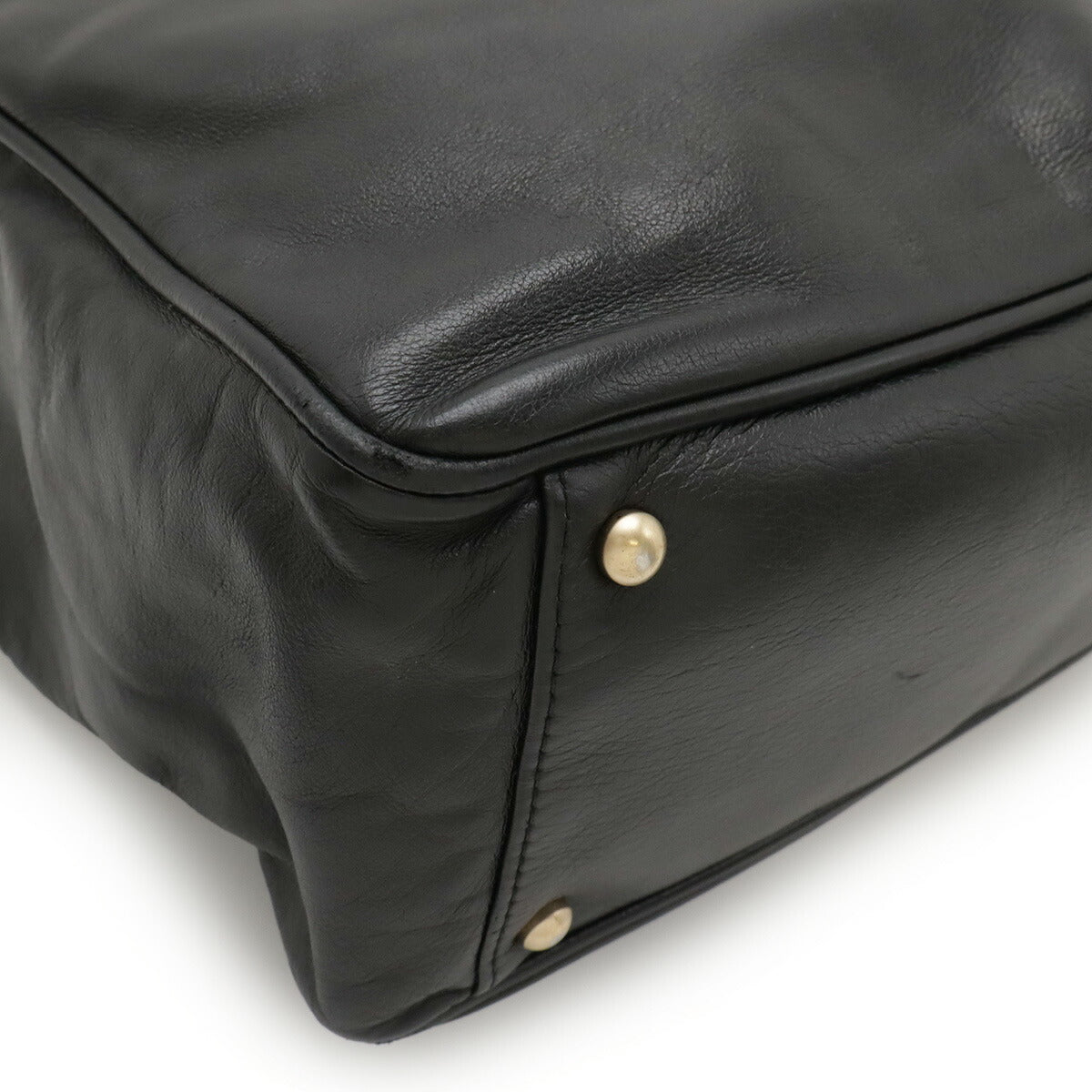 シャネル カメリア レザー トートバッグ