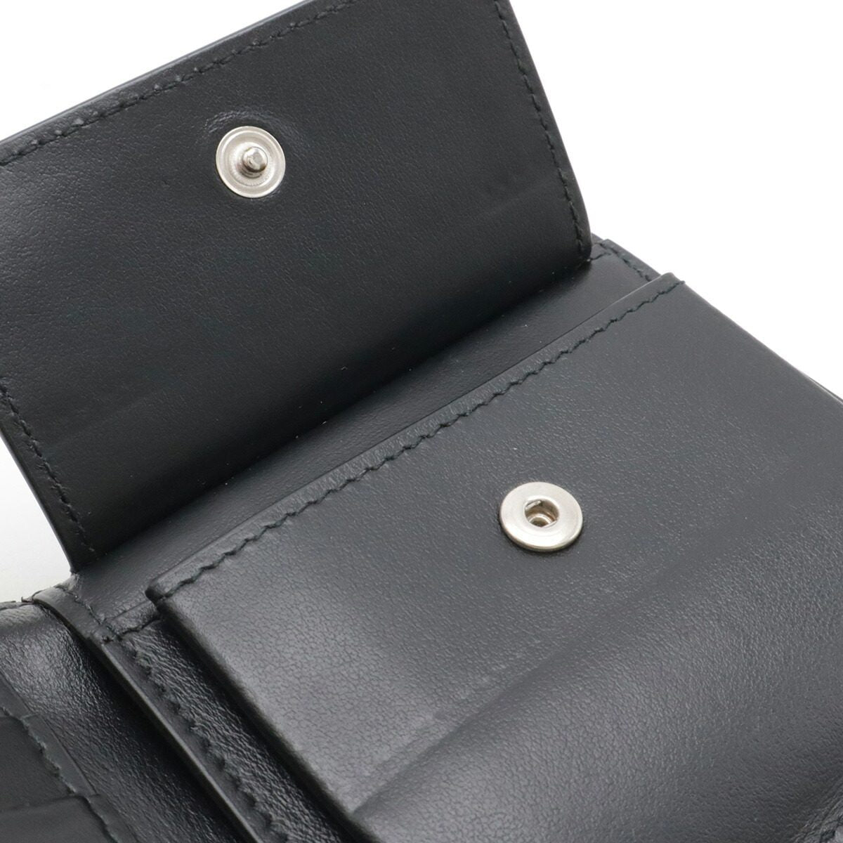 ボッテガヴェネタ カセット レザー二つ折り財布