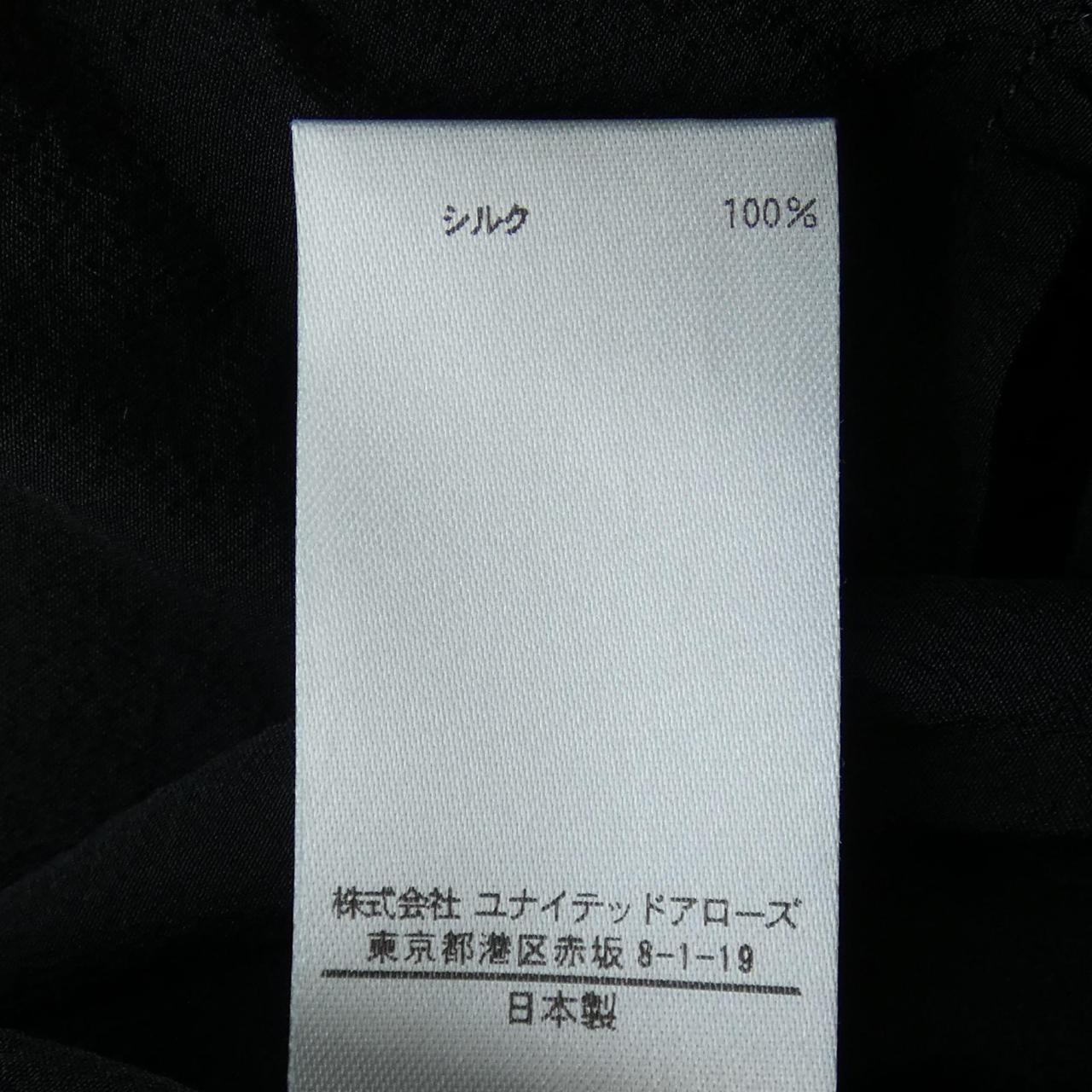 ブラミンク シルクトップス