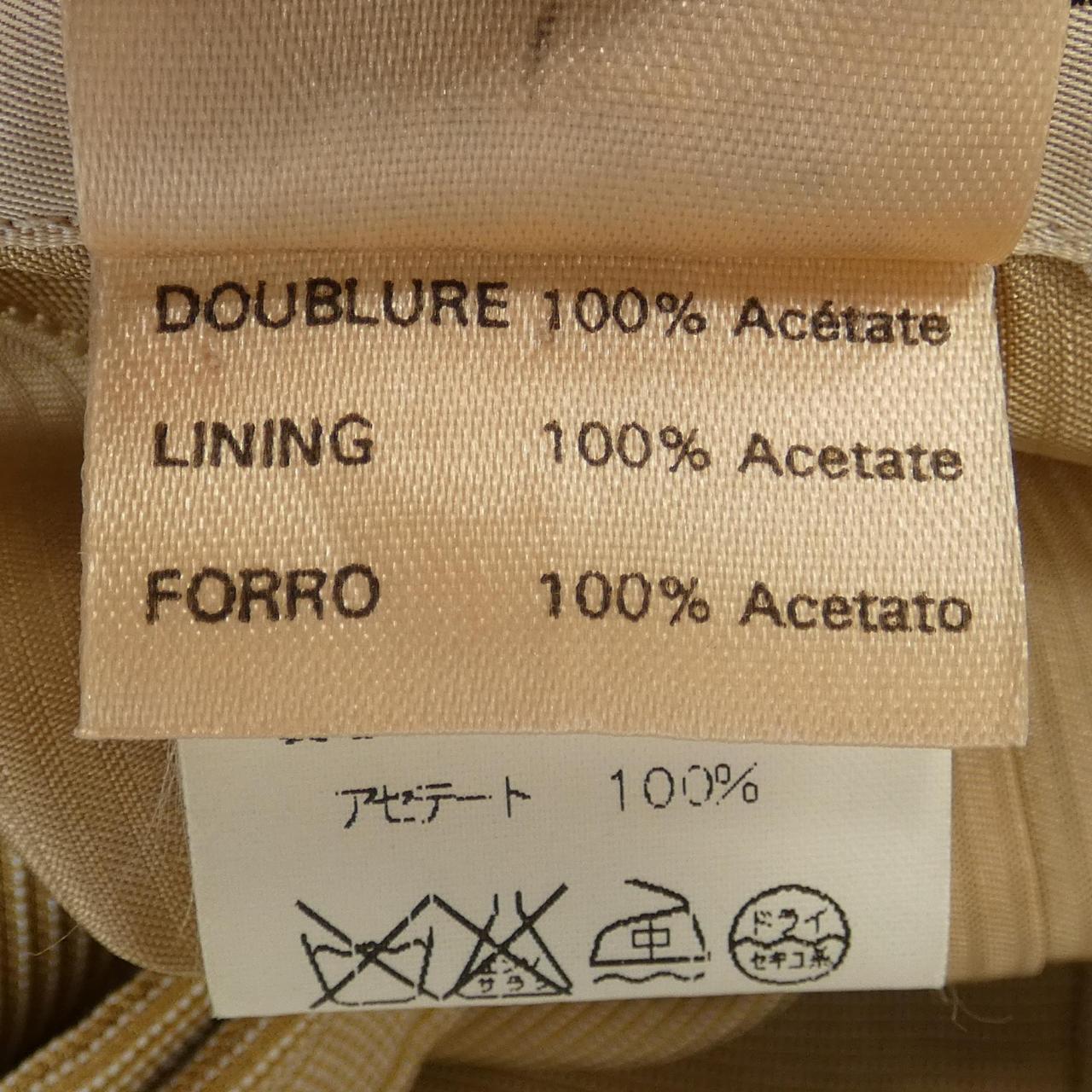 エルメス シルクスーツ