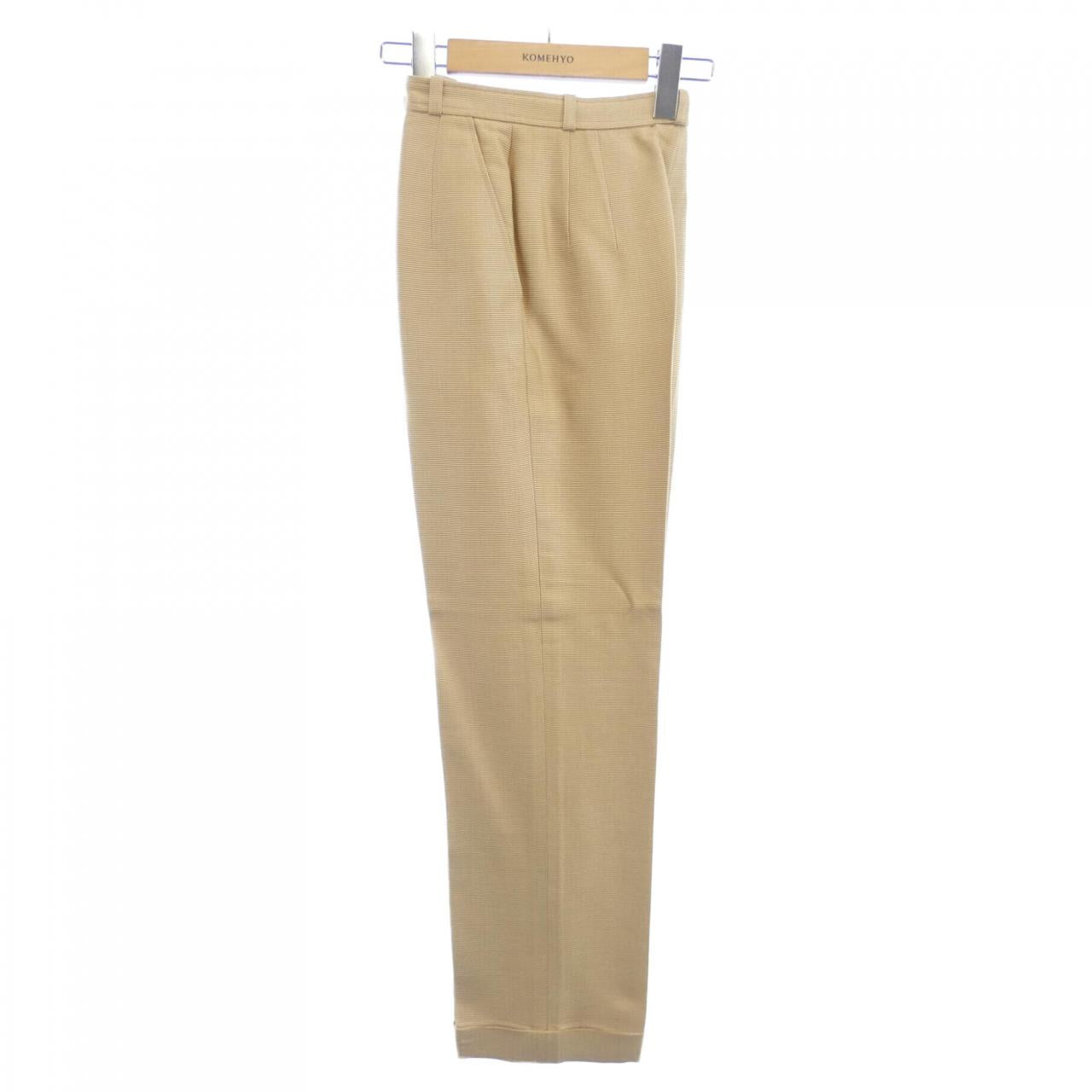 エルメス シルクスーツ