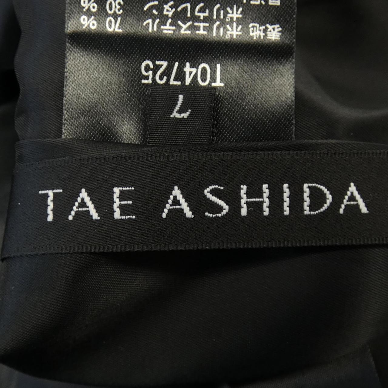 タエアシダ ワンピース