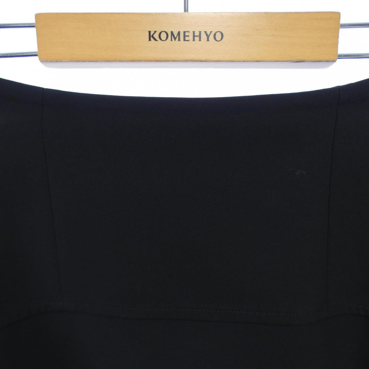 ボーダーズ アット バルコニー スカート