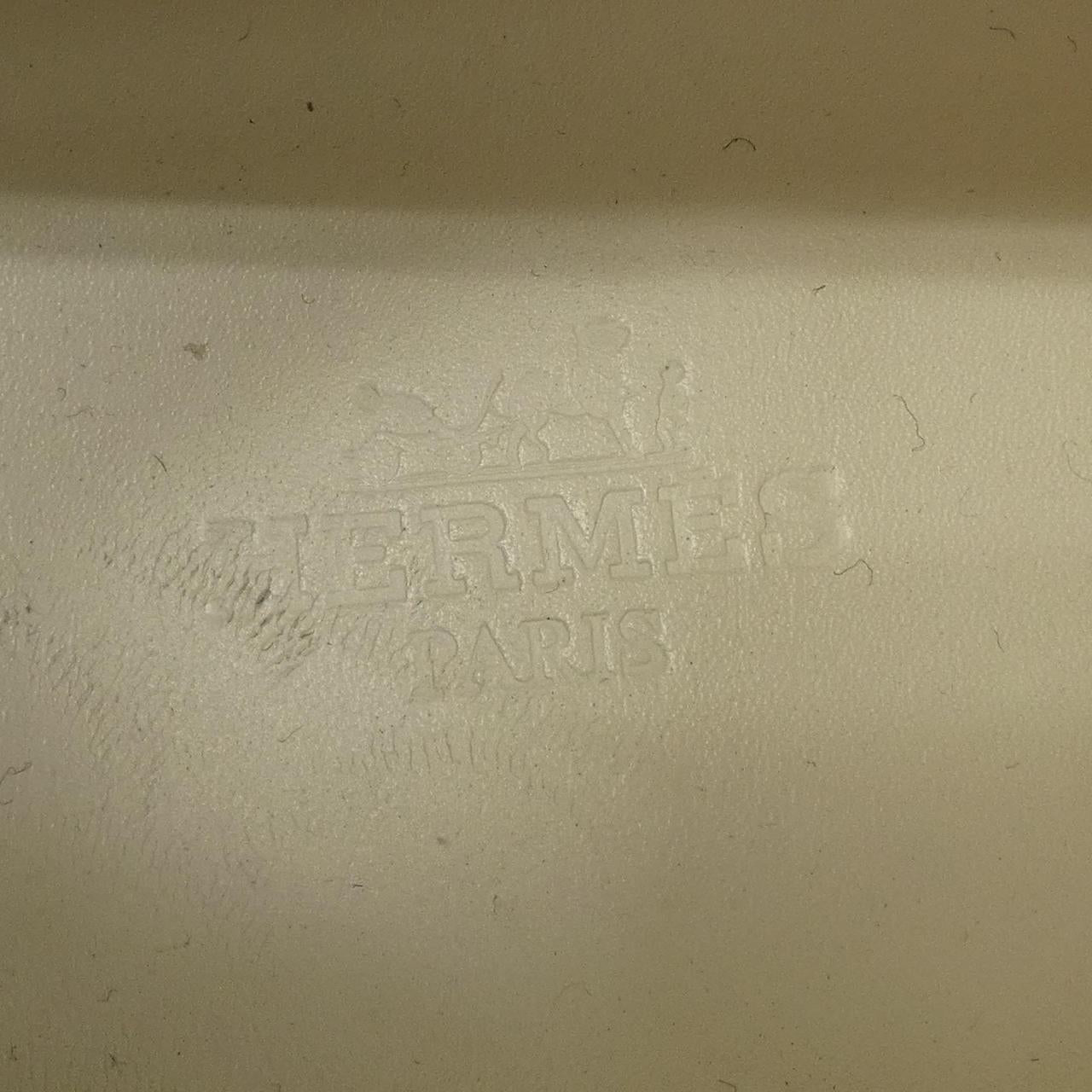 エルメス スニーカー