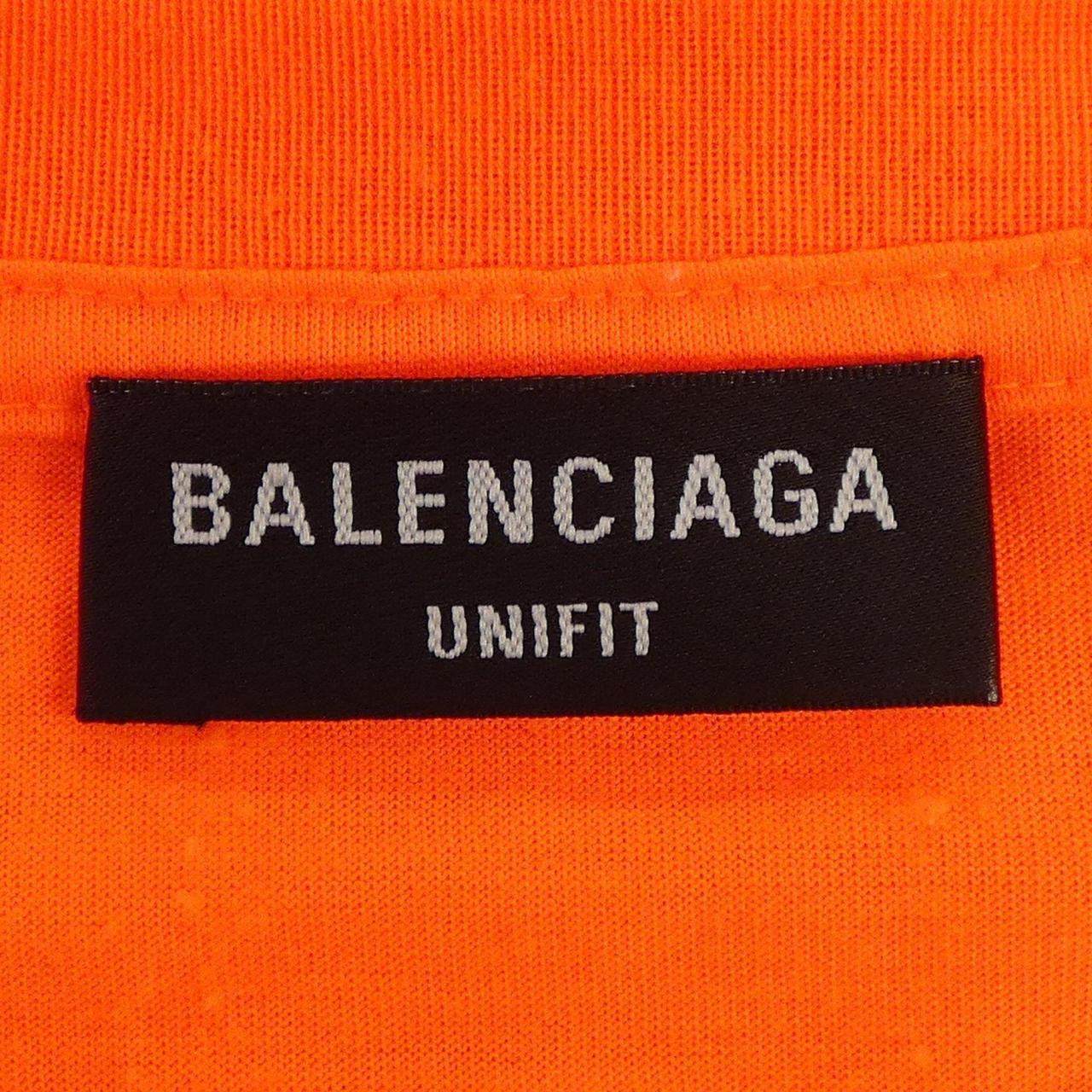 バレンシアガ Tシャツ