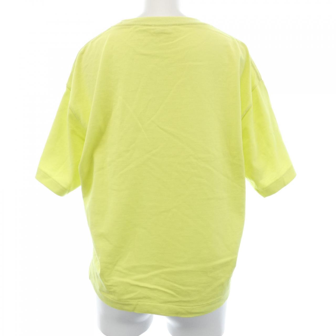 オーラリー Tシャツ