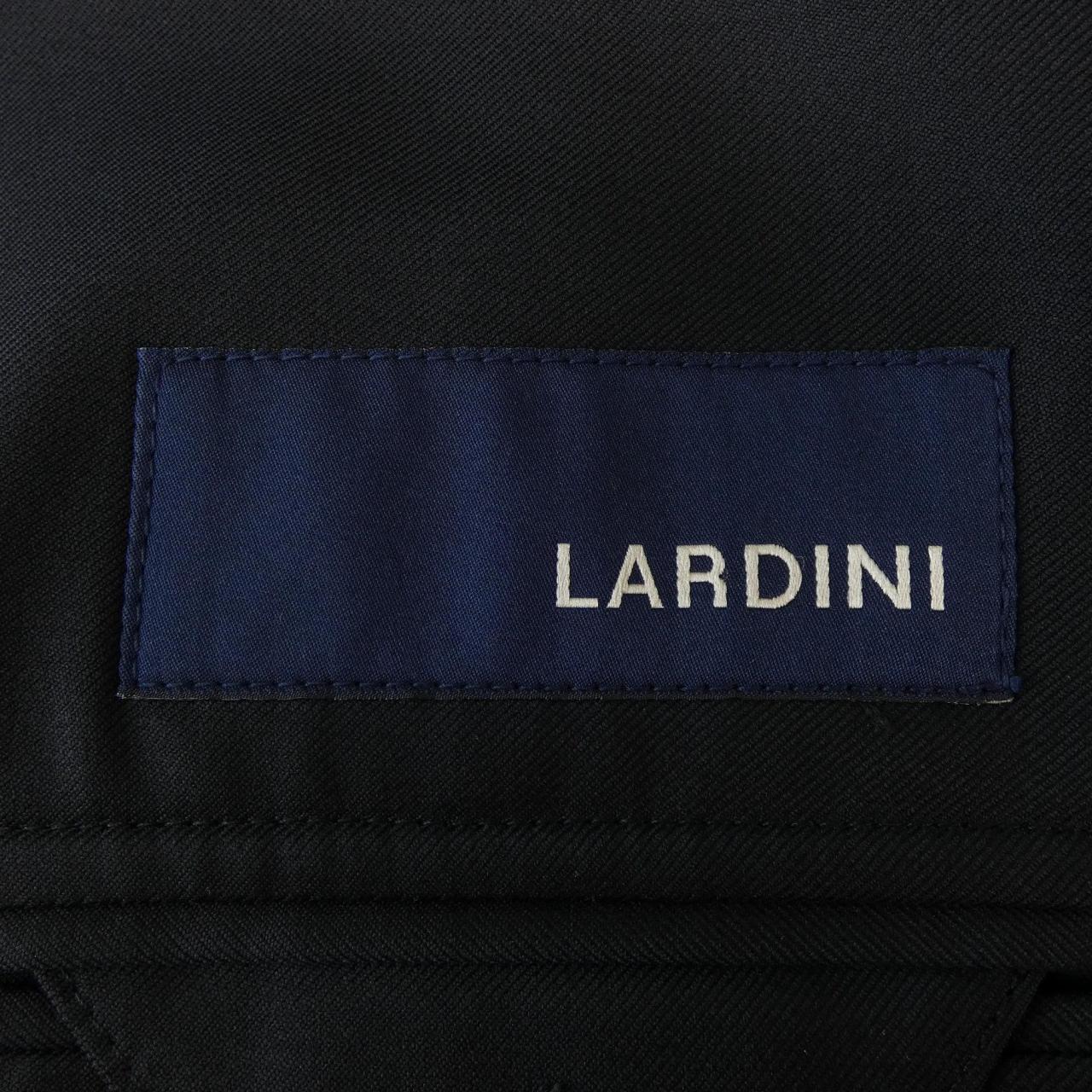 ラルディーニ スーツ
